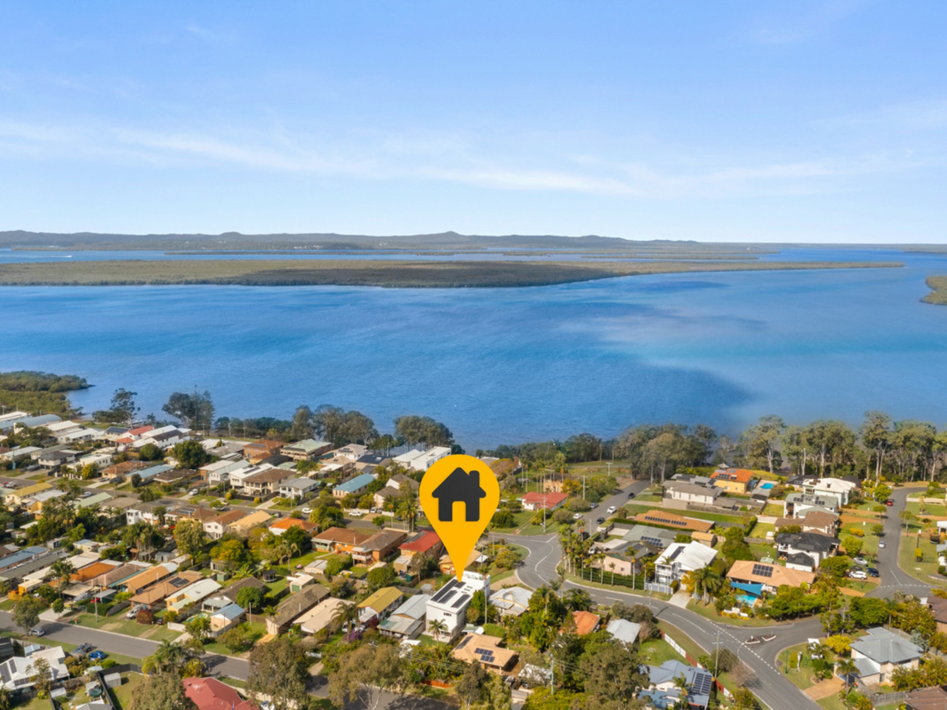 16 Oakland Avenue, REDLAND BAY
