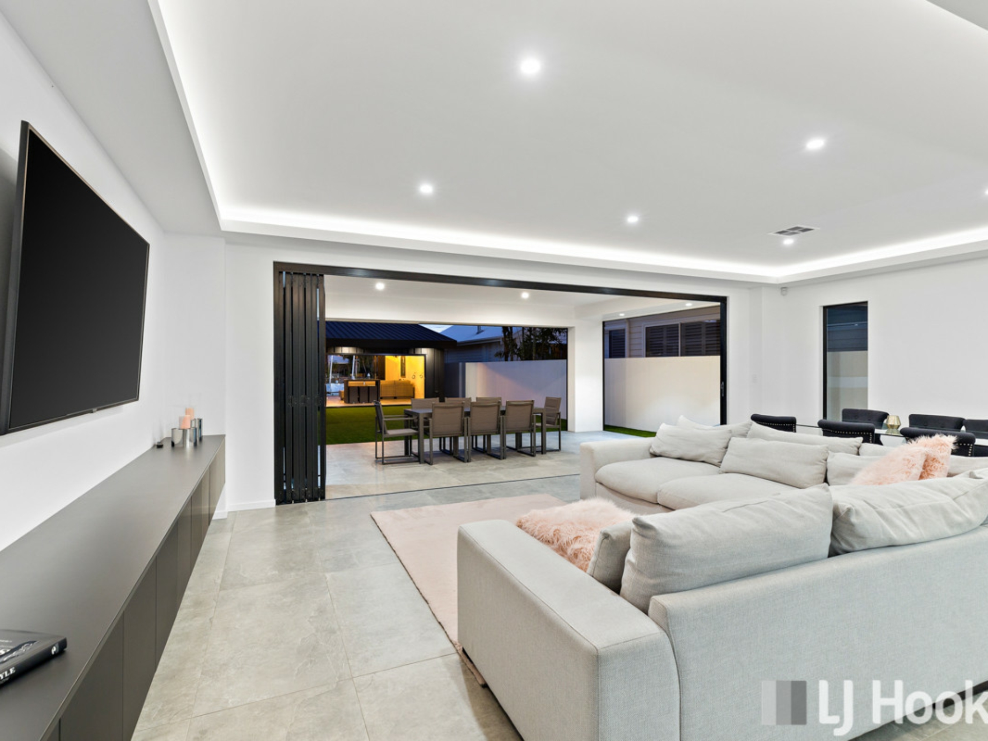 23A Seacrest Court, RABY BAY