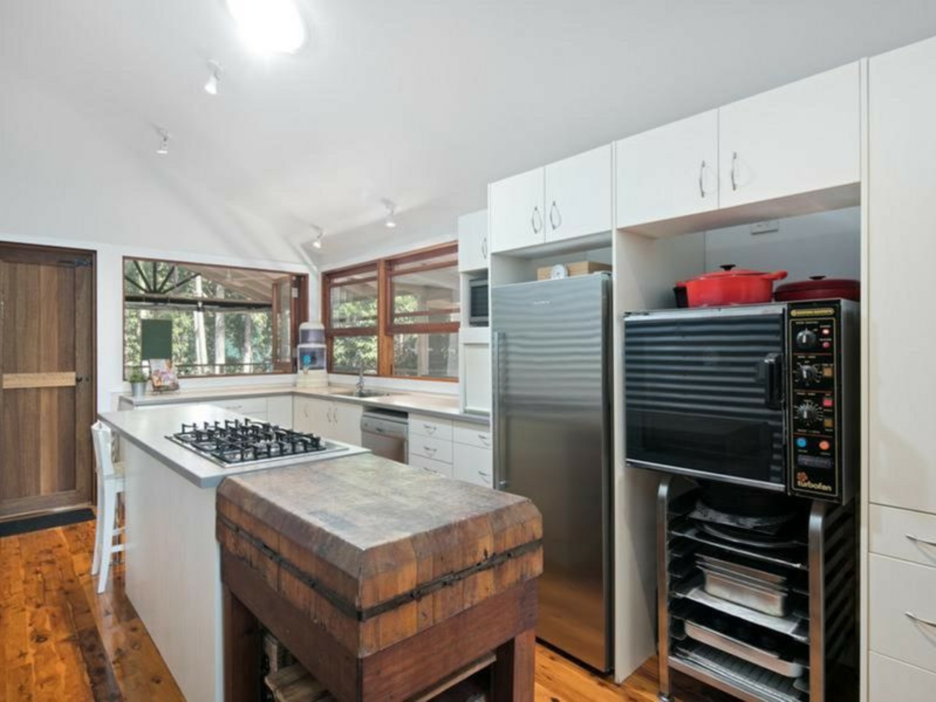 18 Moonah Street, COOCHIEMUDLO ISLAND