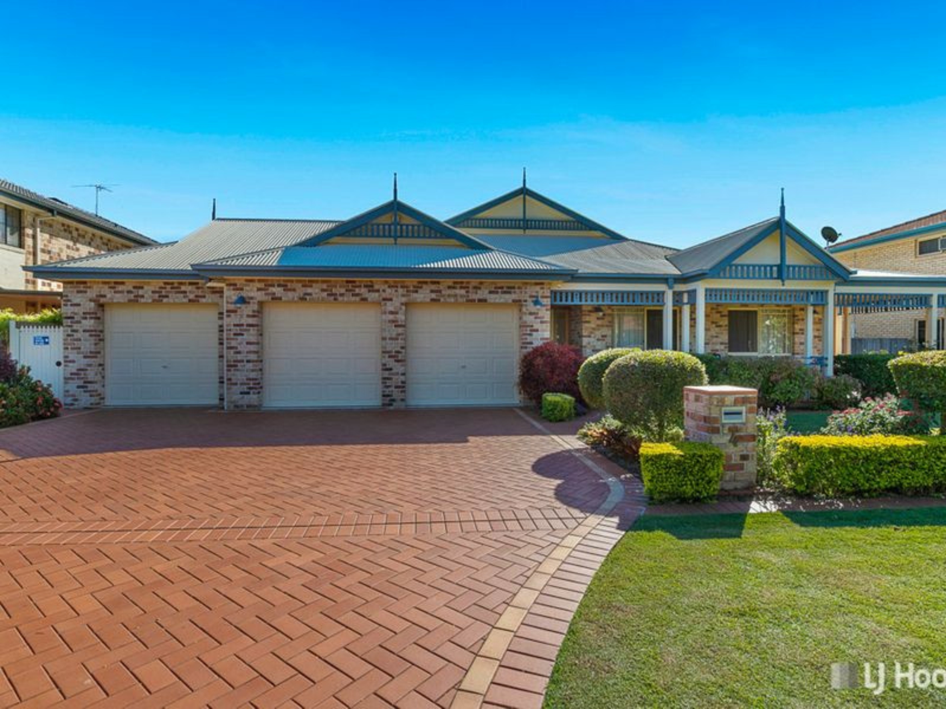 4 Palmerston Place, VICTORIA POINT