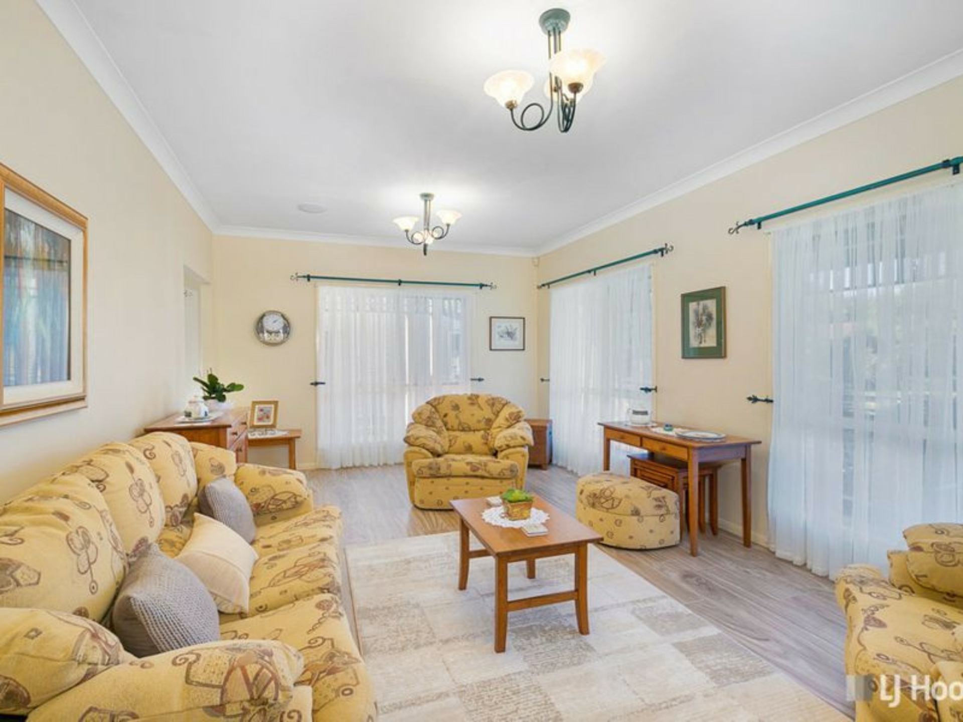 4 Palmerston Place, VICTORIA POINT