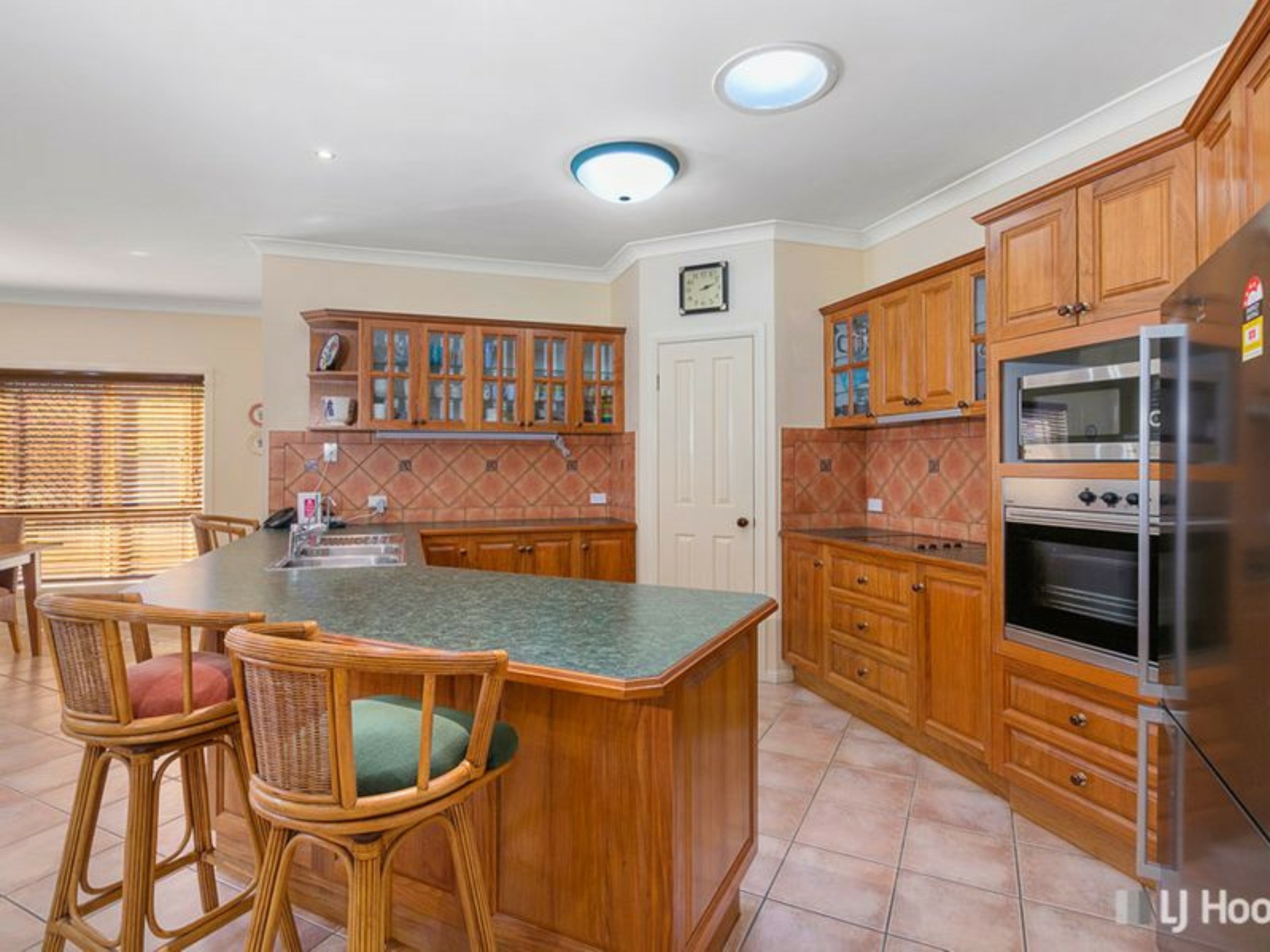 4 Palmerston Place, VICTORIA POINT