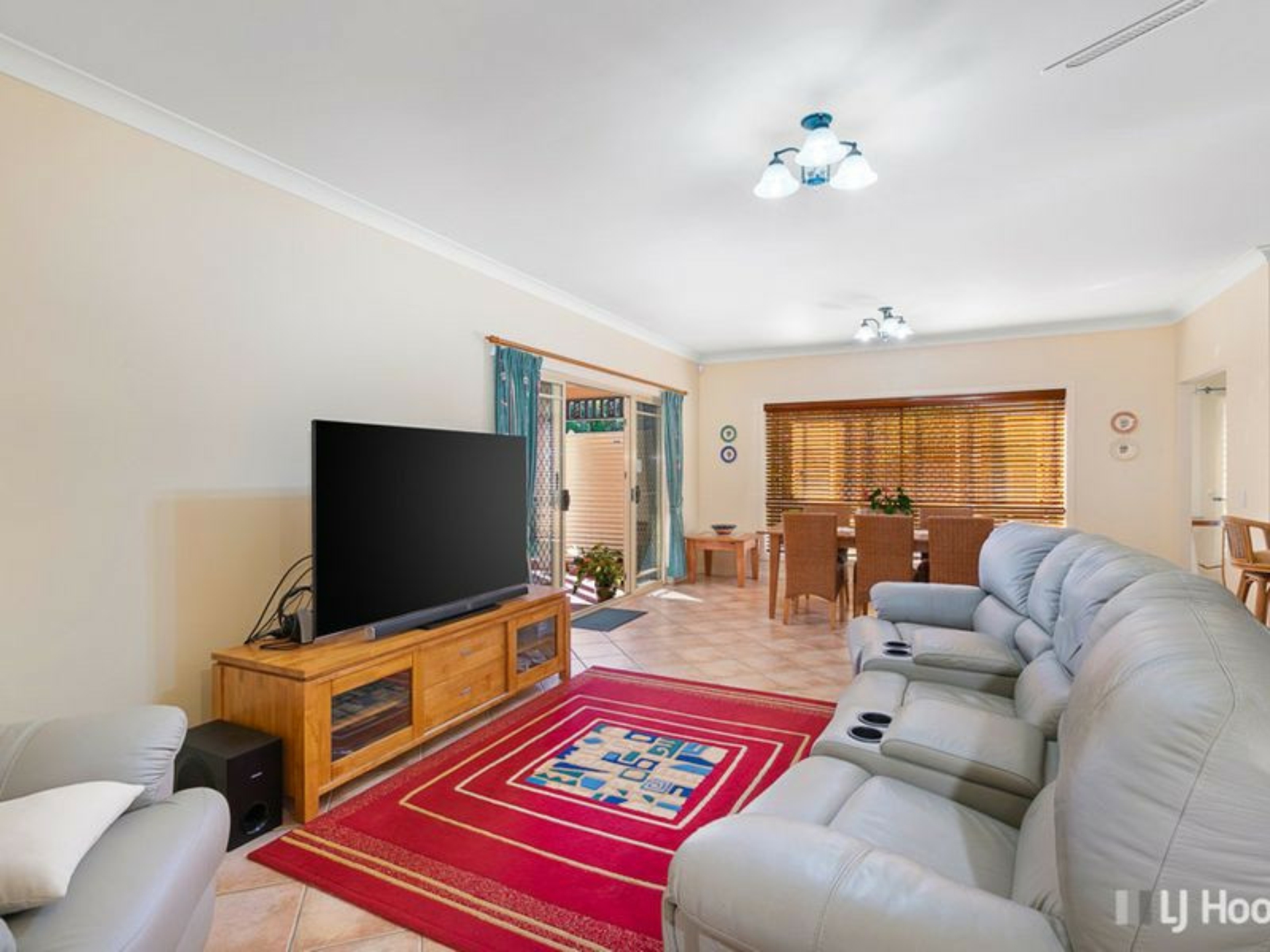 4 Palmerston Place, VICTORIA POINT