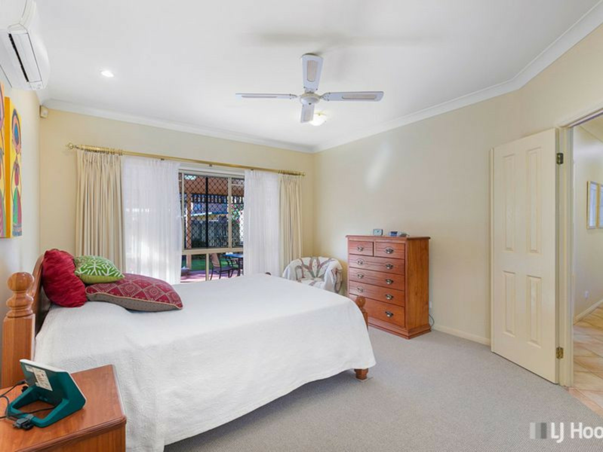 4 Palmerston Place, VICTORIA POINT