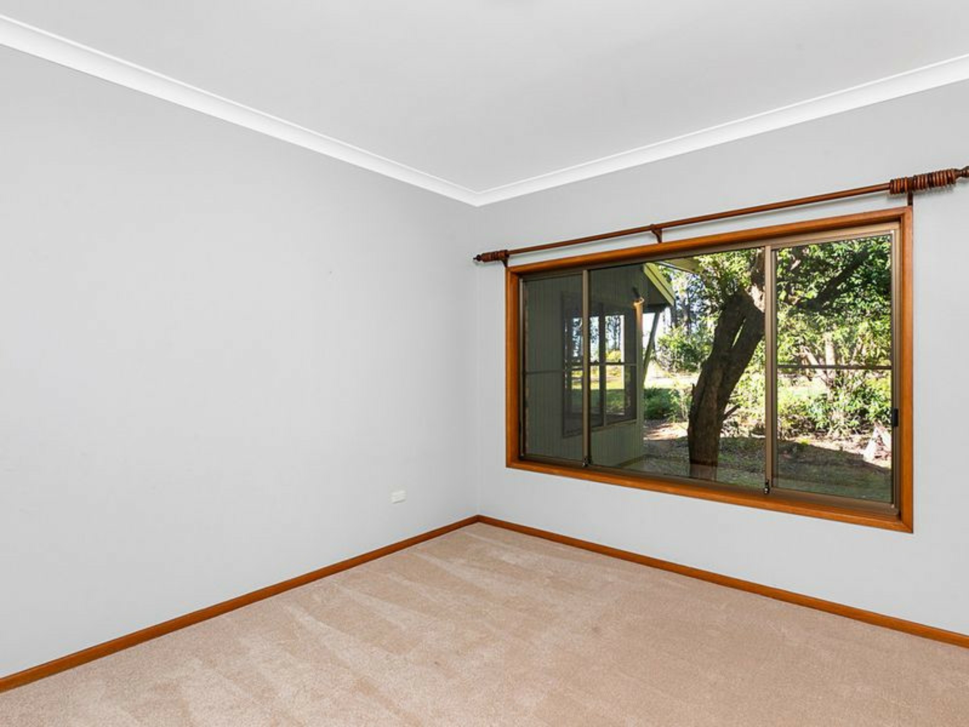 360-362 Victoria Parade South, COOCHIEMUDLO ISLAND