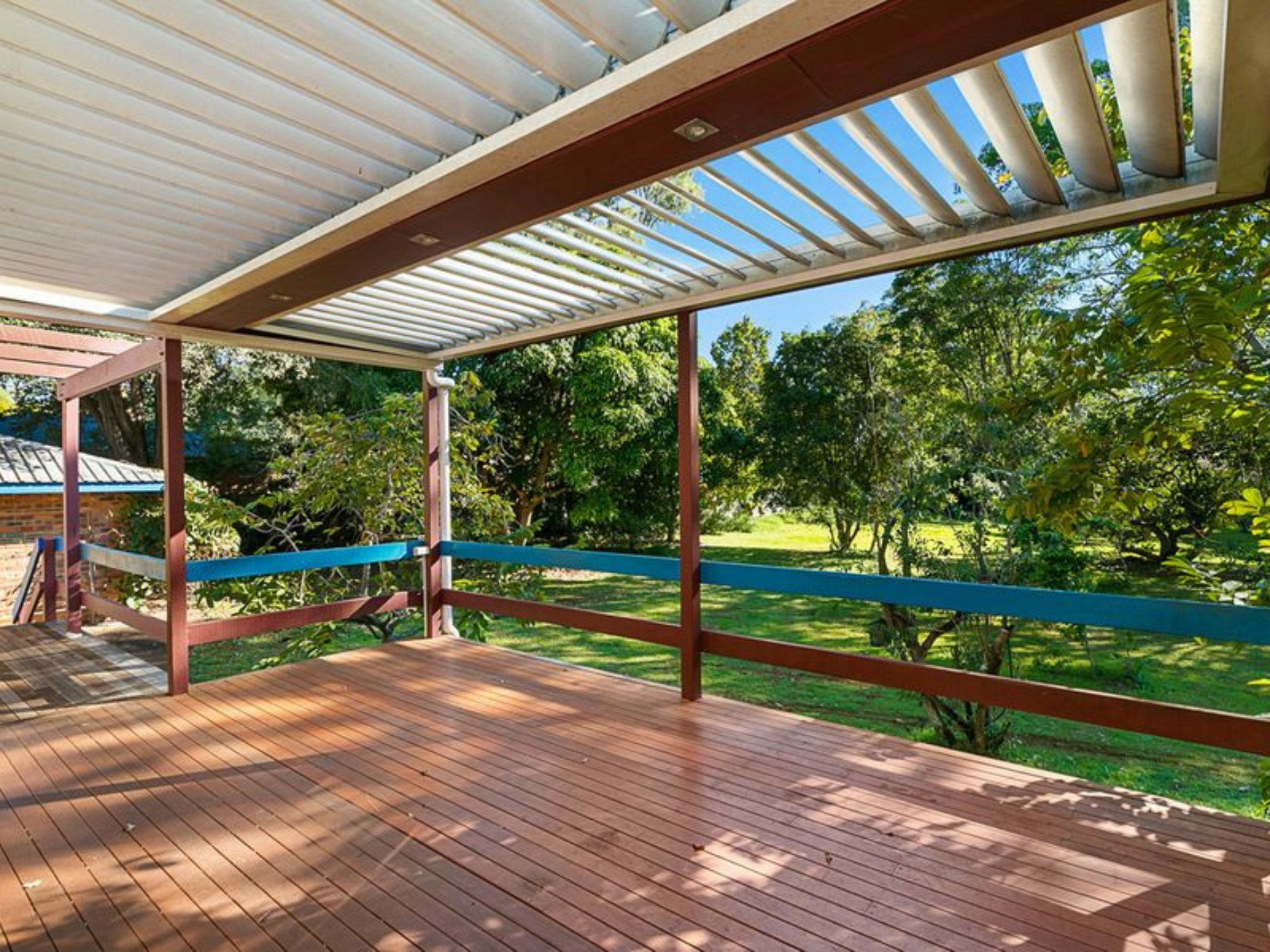 360-362 Victoria Parade South, COOCHIEMUDLO ISLAND