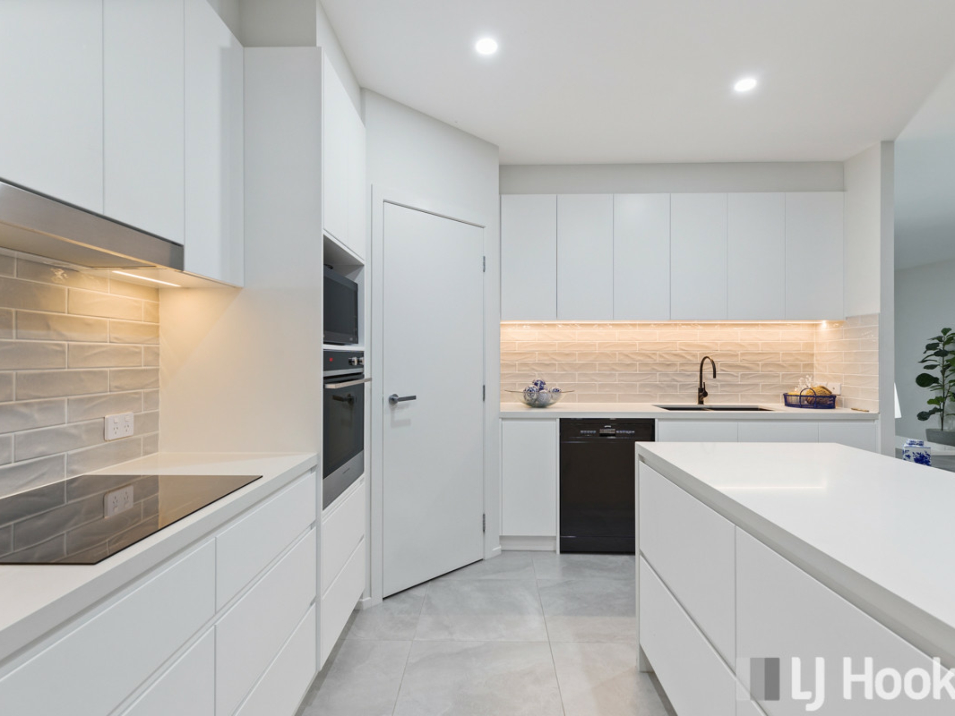 11/45 Shore Street East, CLEVELAND