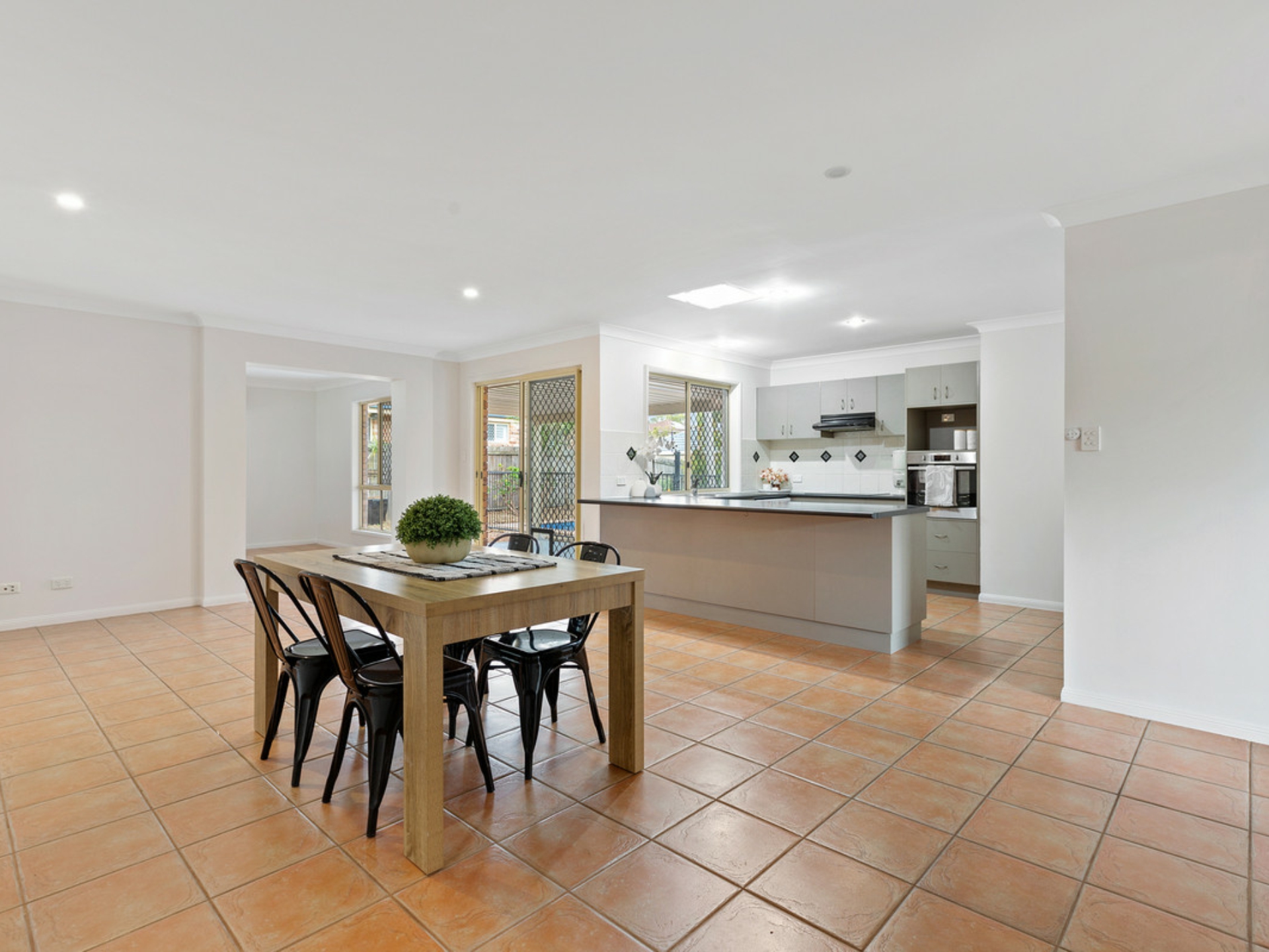 9 Cumulus Place, BIRKDALE