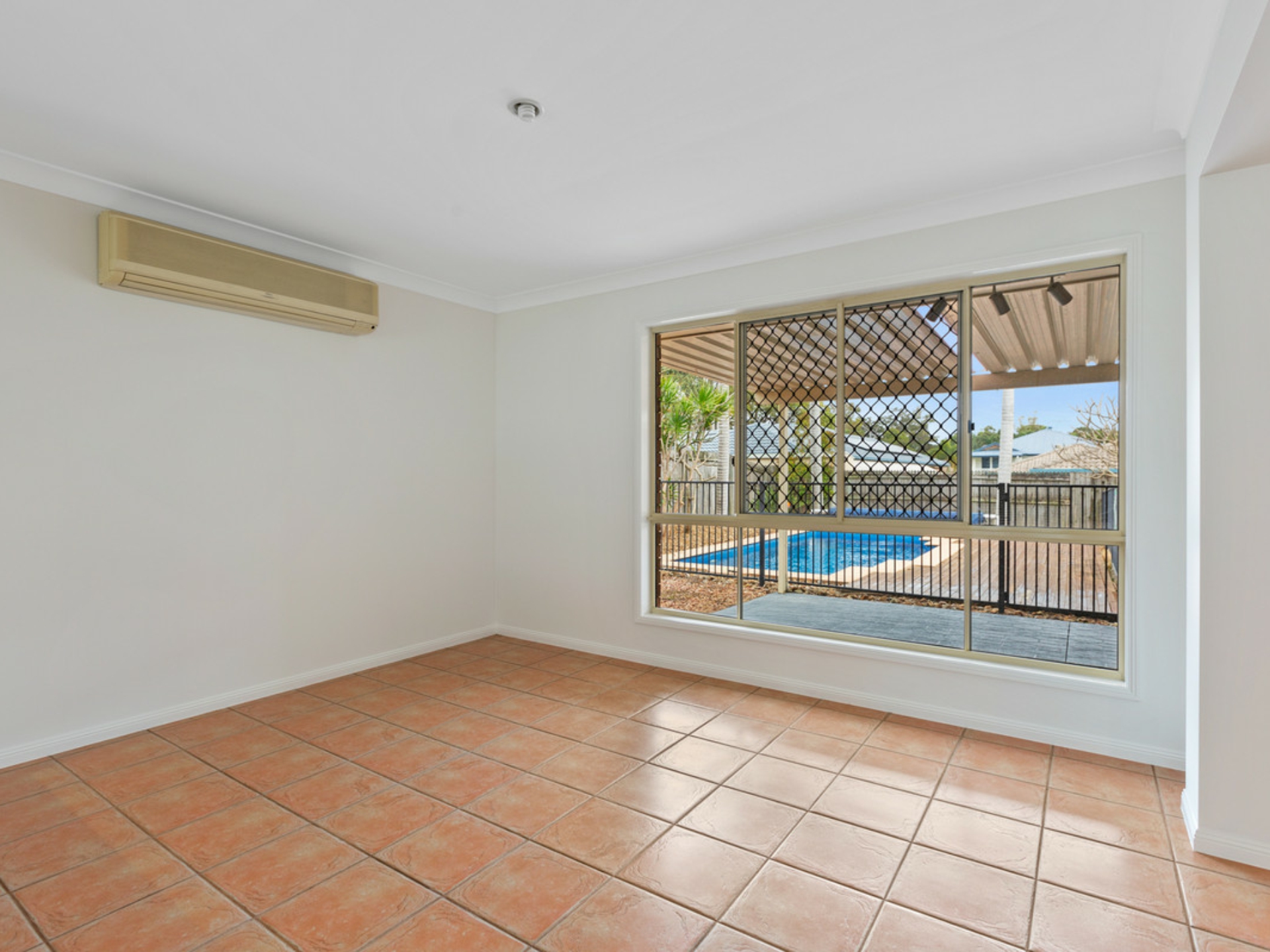 9 Cumulus Place, BIRKDALE