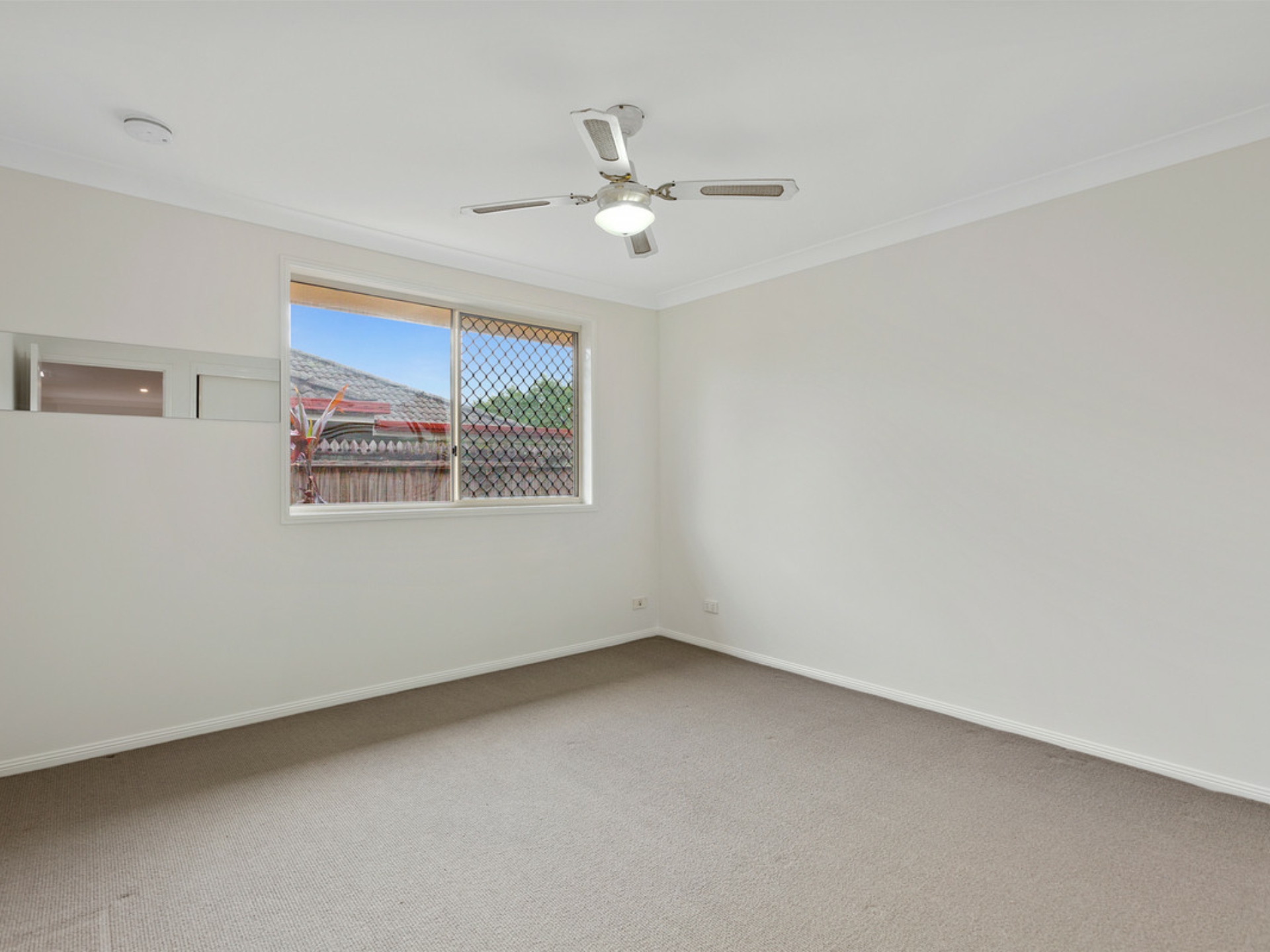 9 Cumulus Place, BIRKDALE