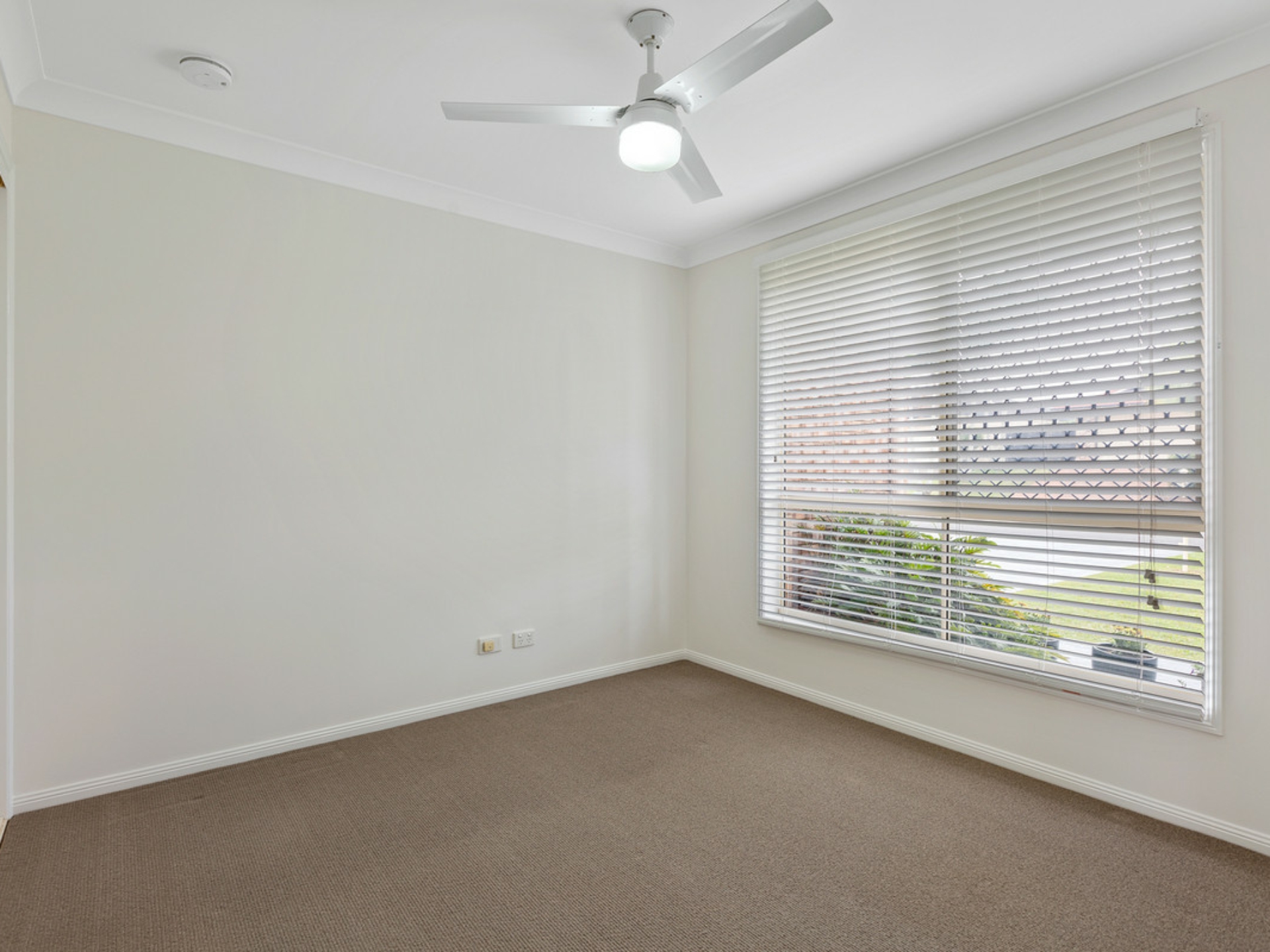 9 Cumulus Place, BIRKDALE