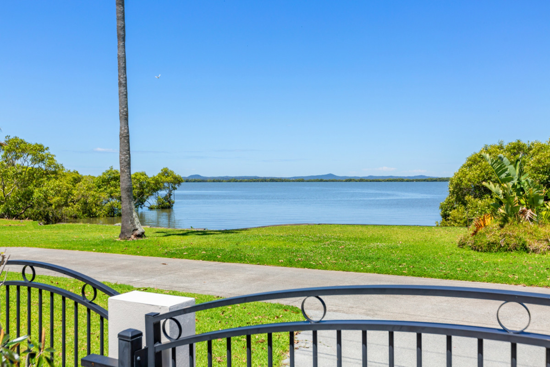 2A Waterfront Easement, REDLAND BAY