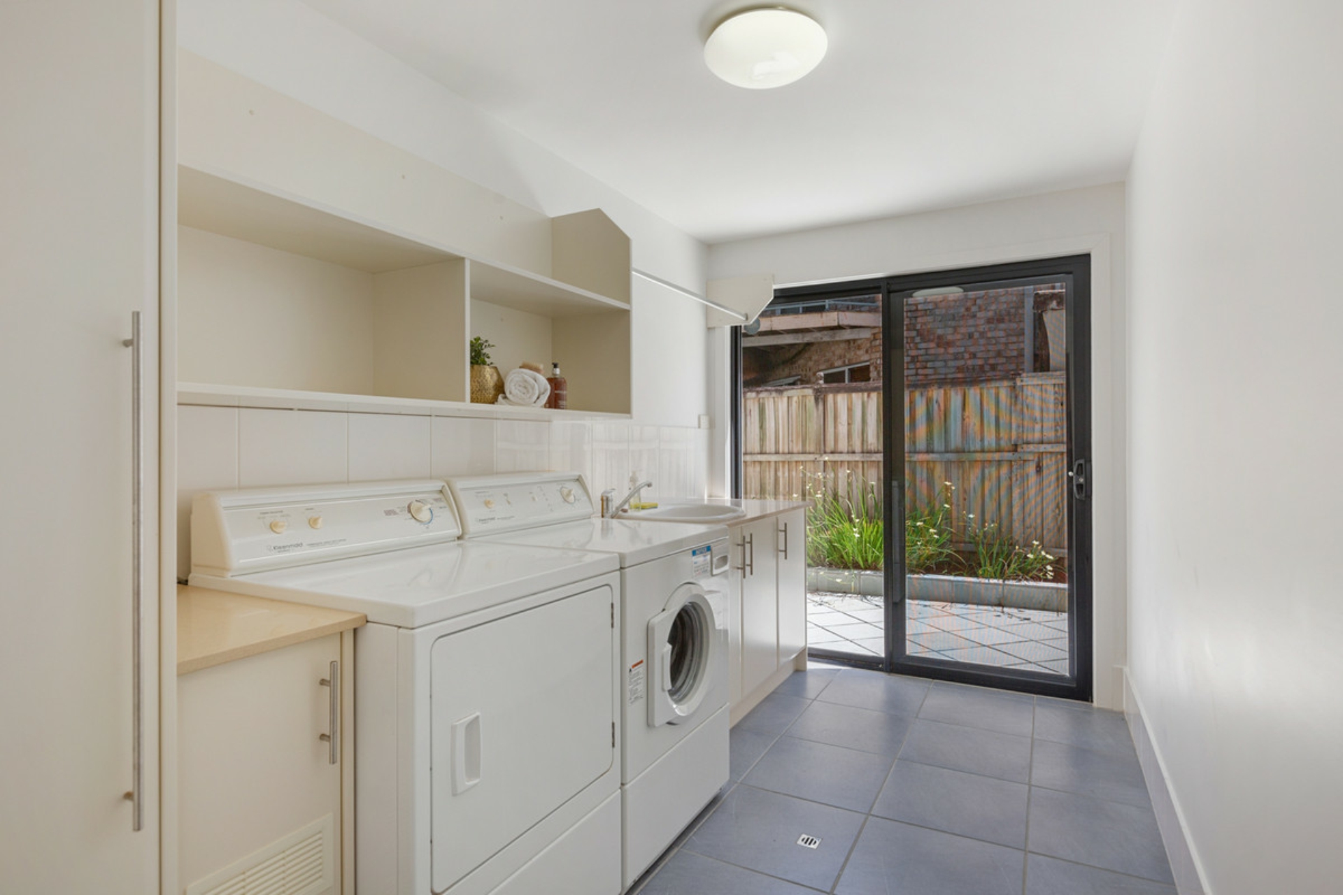2A Waterfront Easement, REDLAND BAY