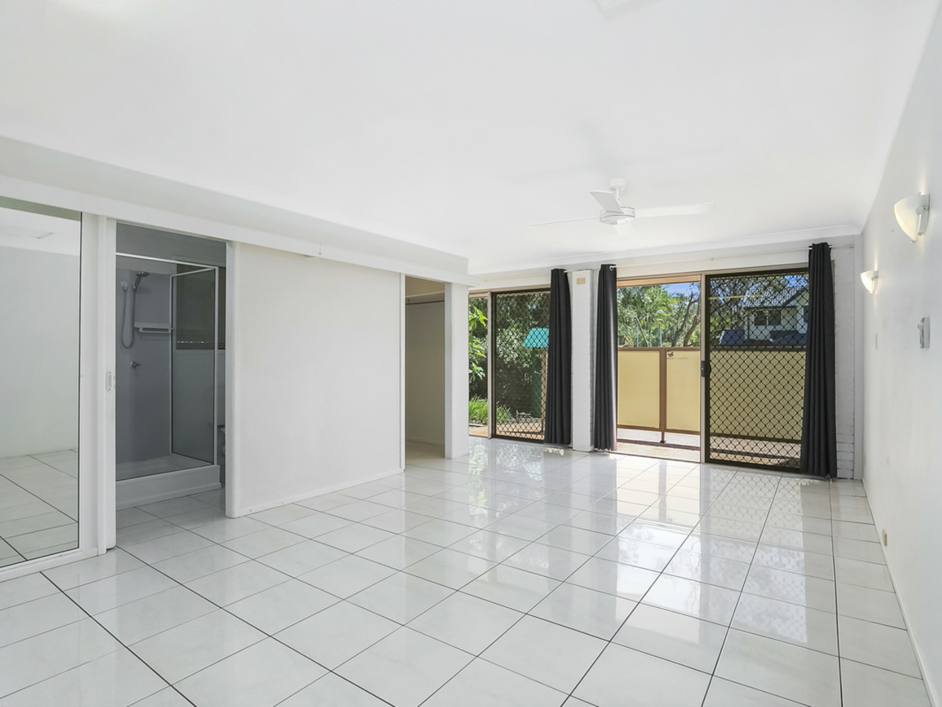 1 Champagne Crescent, THORNLANDS