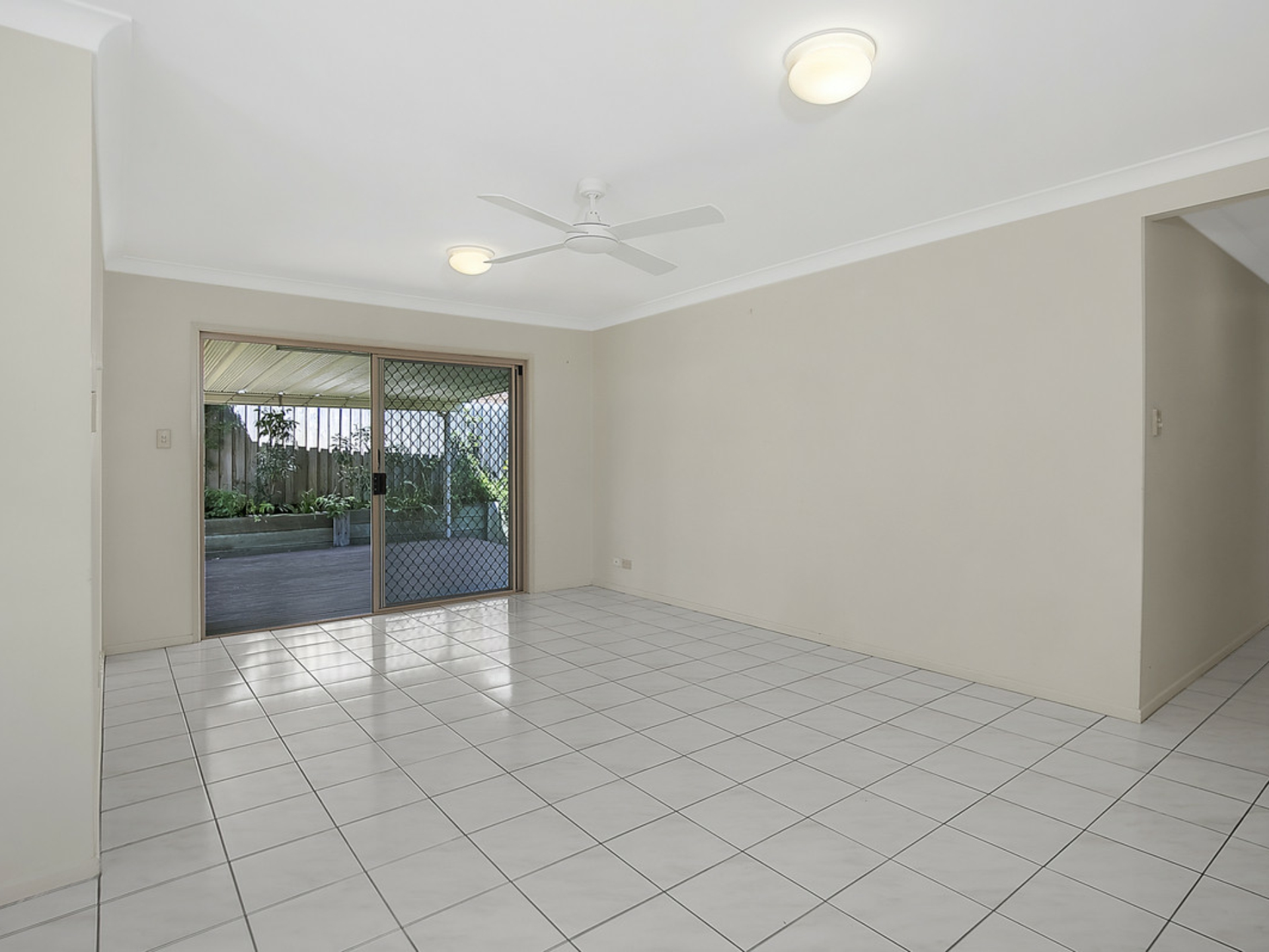 1 Champagne Crescent, THORNLANDS