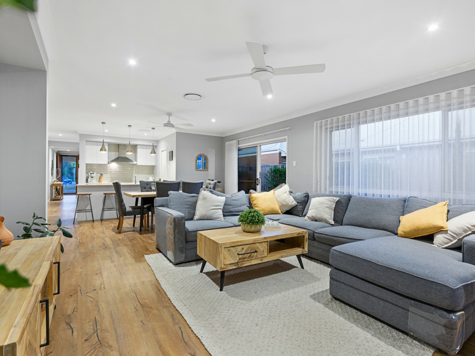 11 Waterline Boulevard, THORNLANDS