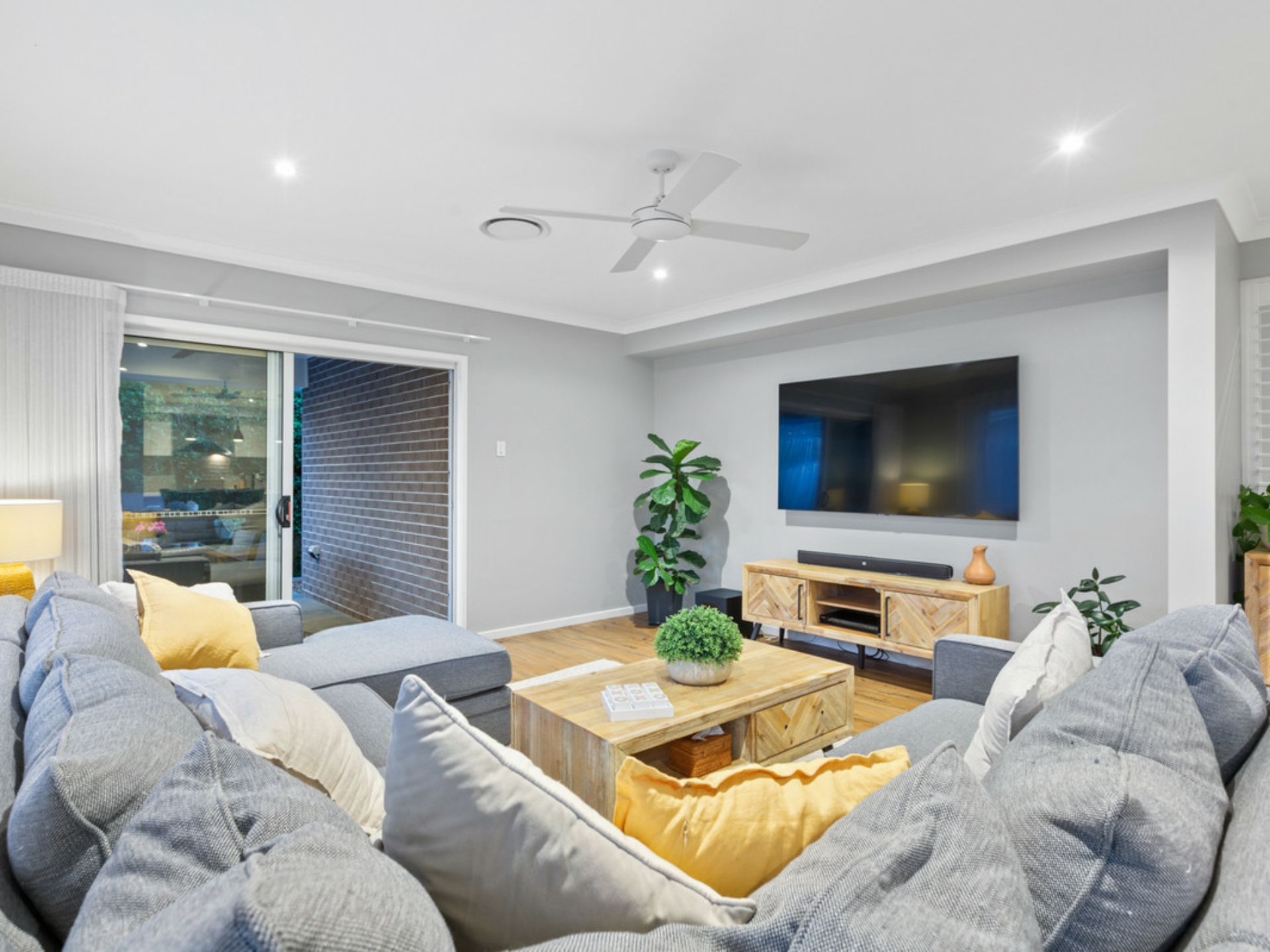 11 Waterline Boulevard, THORNLANDS