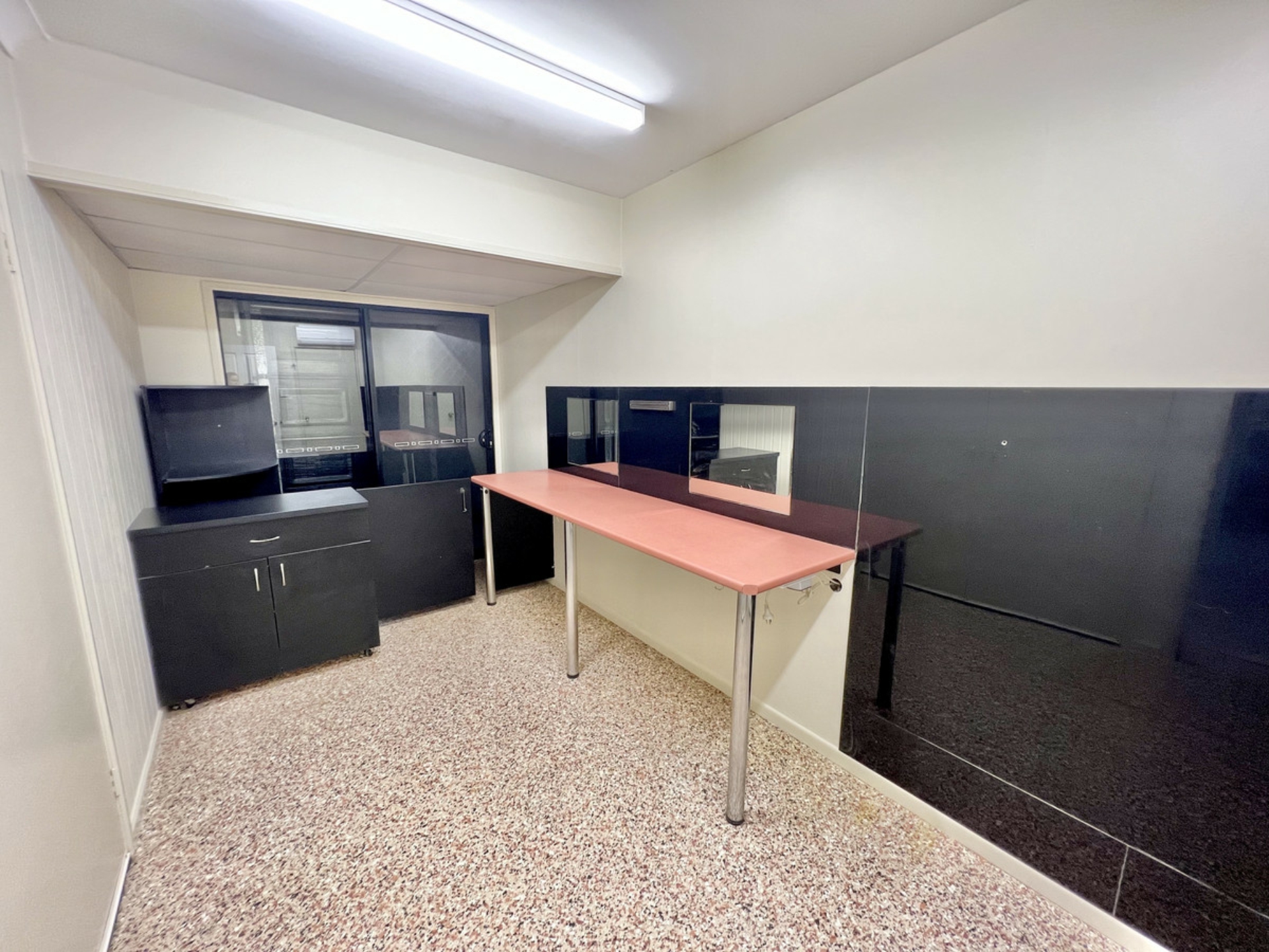 69 Carinyan Drive, BIRKDALE