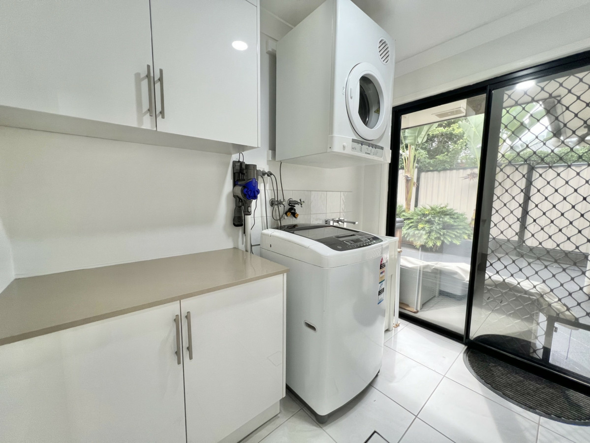 69 Carinyan Drive, BIRKDALE