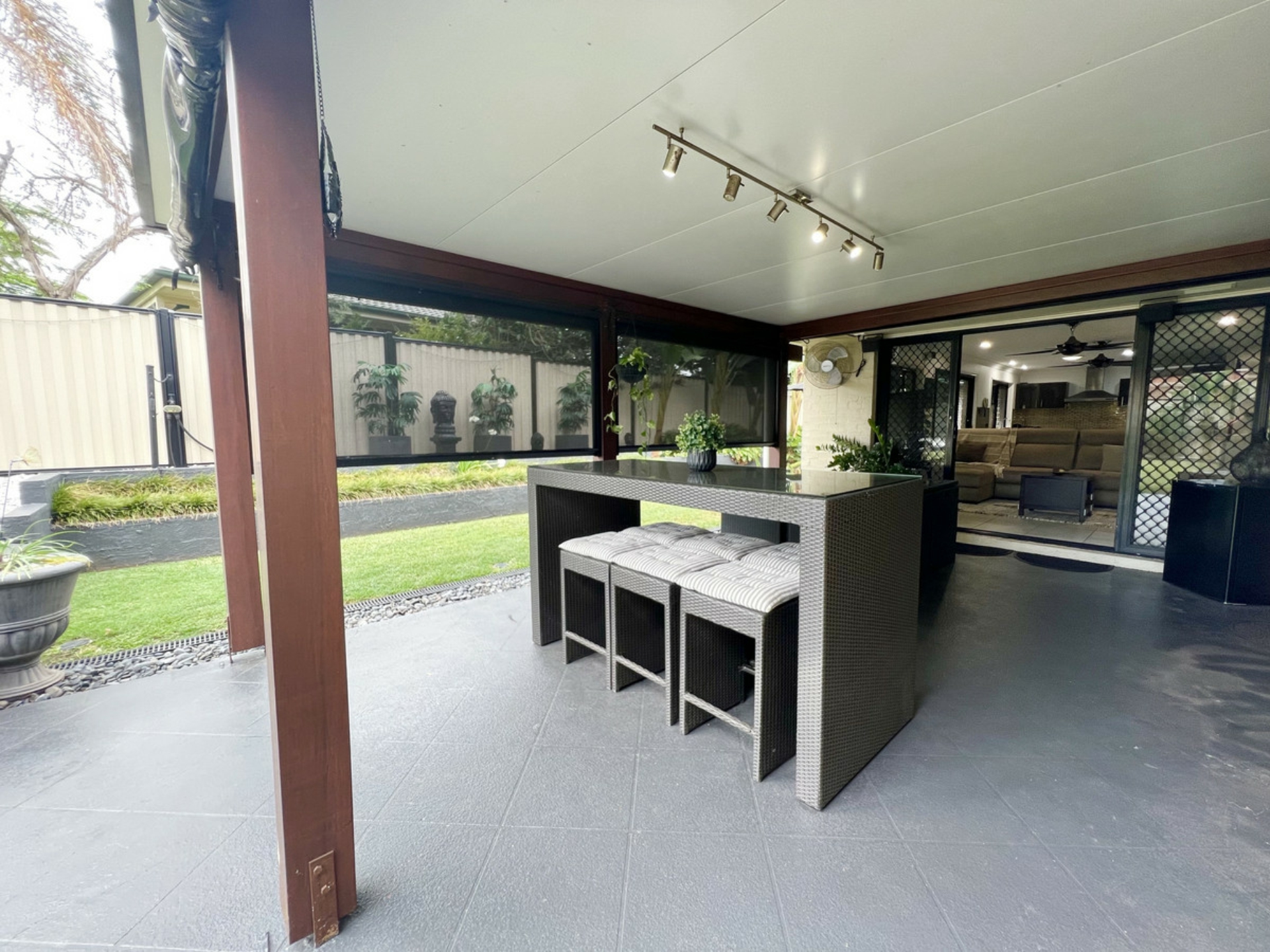 69 Carinyan Drive, BIRKDALE