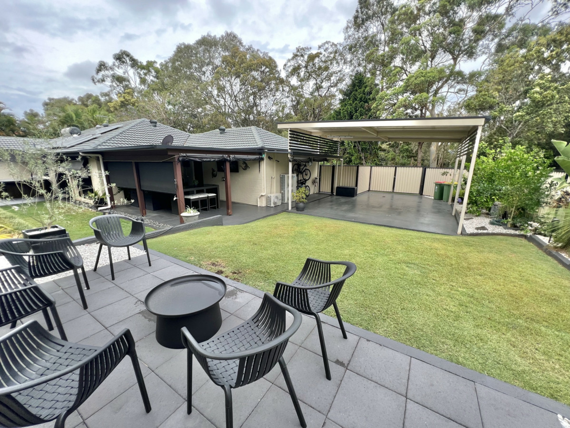 69 Carinyan Drive, BIRKDALE