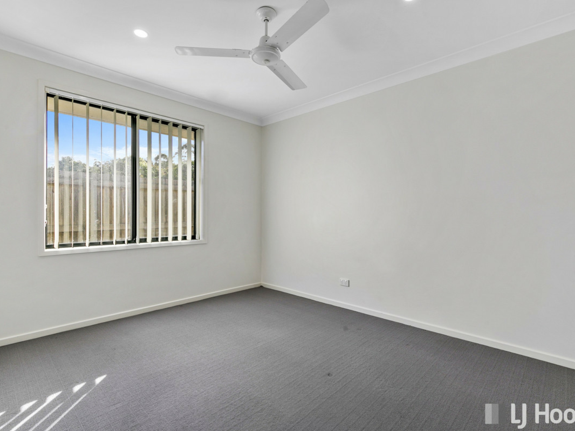 13 Bream Place, REDLAND BAY