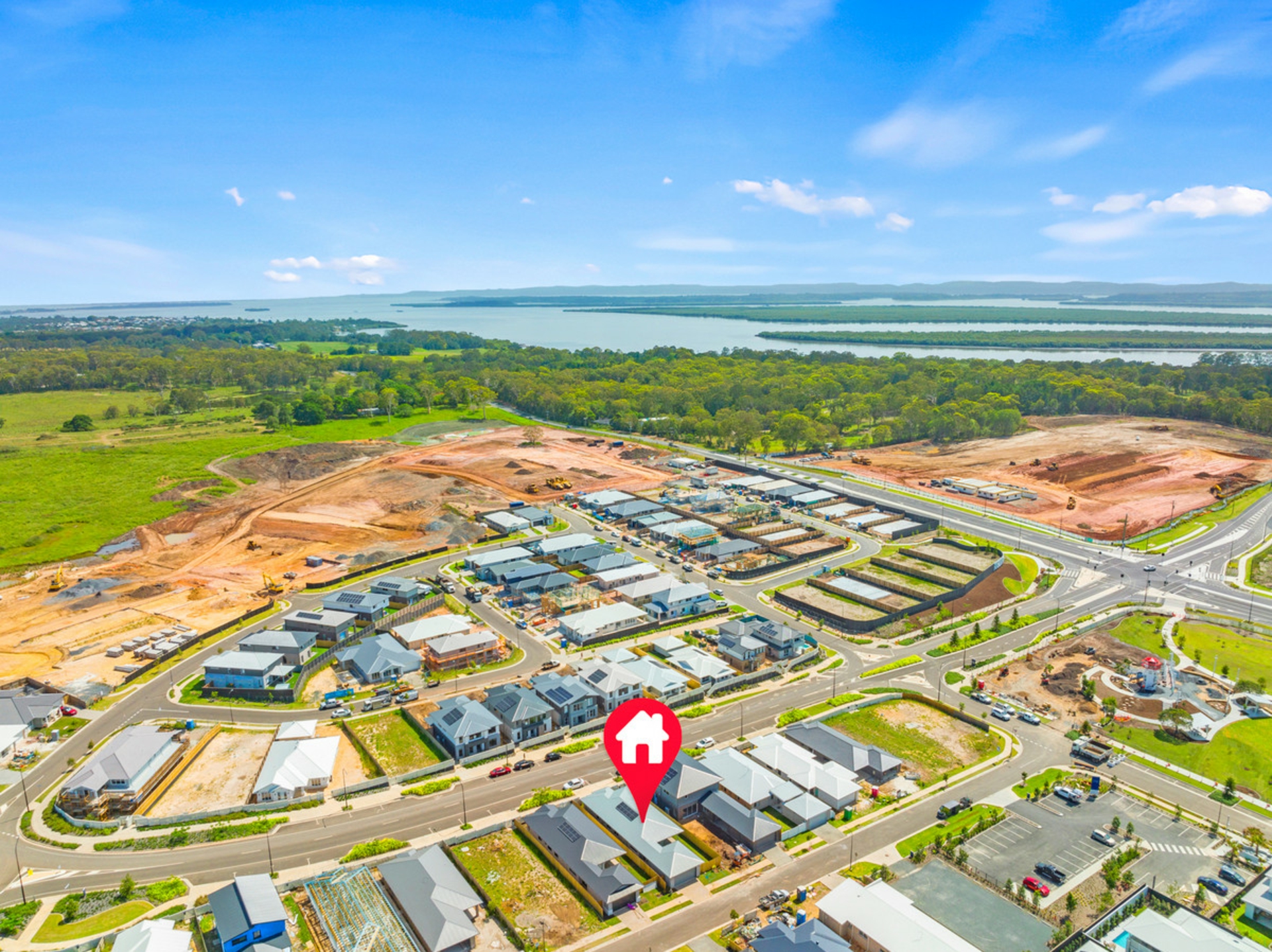 22 Shoreline Avenue, REDLAND BAY