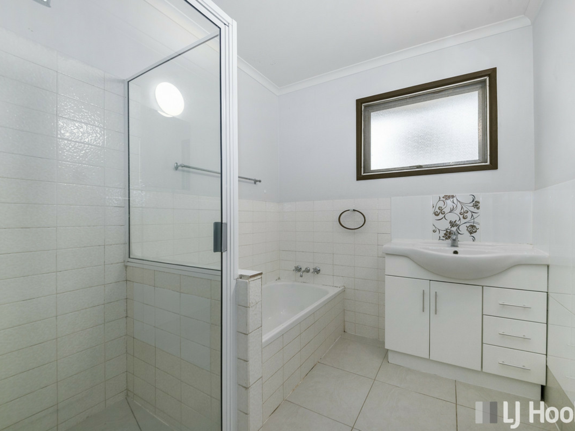 1 Raymond Street, BIRKDALE