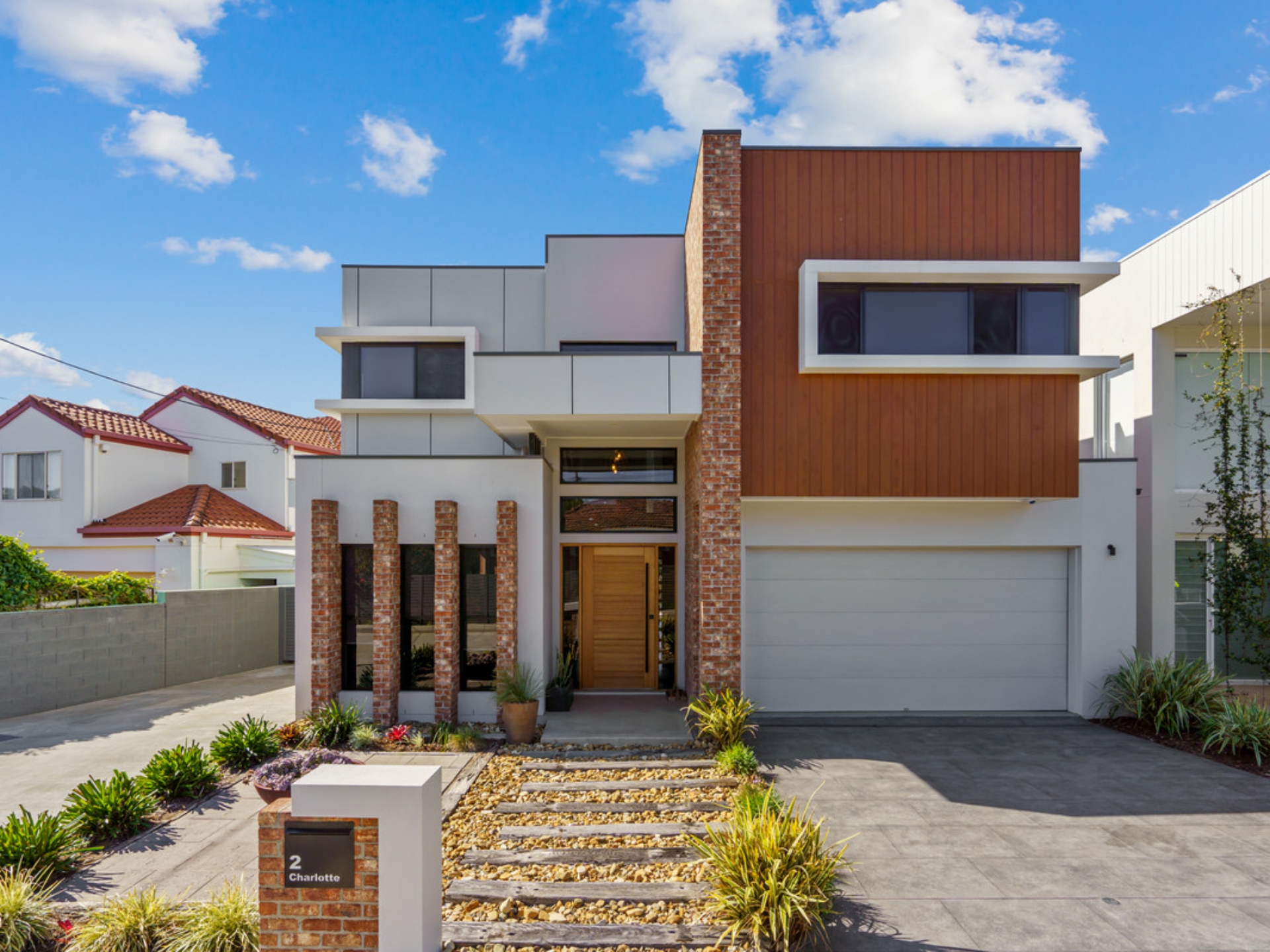 2 Charlotte Court, ORMISTON