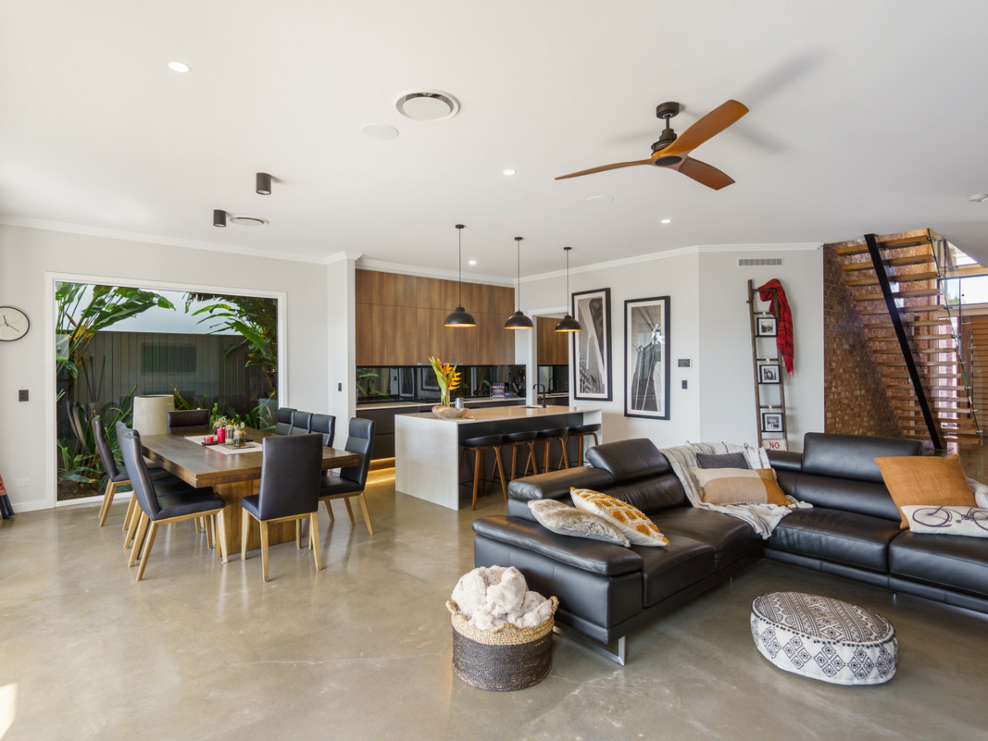 2 Charlotte Court, ORMISTON