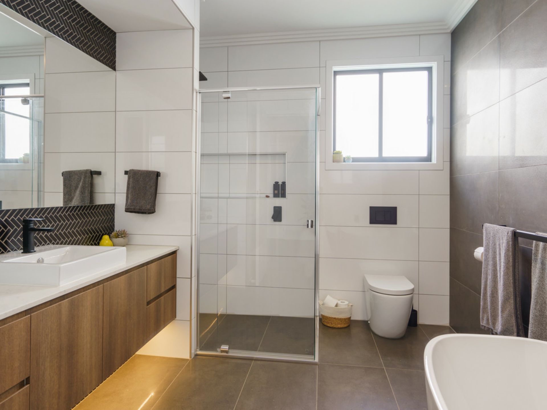 2 Charlotte Court, ORMISTON