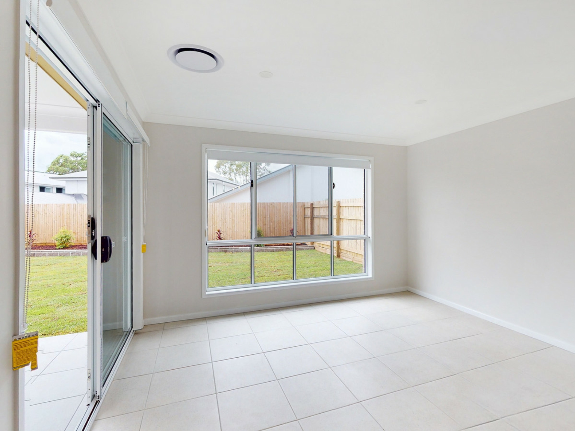 7 Radiance Crescent, THORNLANDS