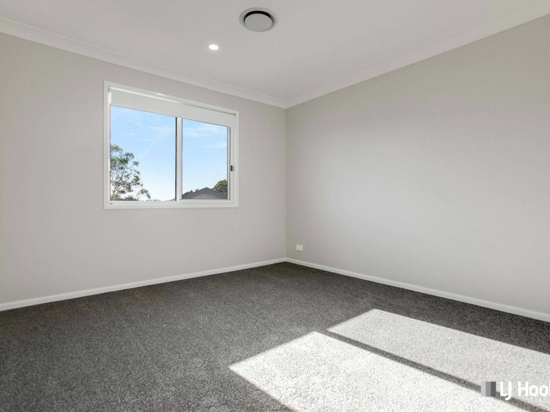 7 Radiance Crescent, THORNLANDS