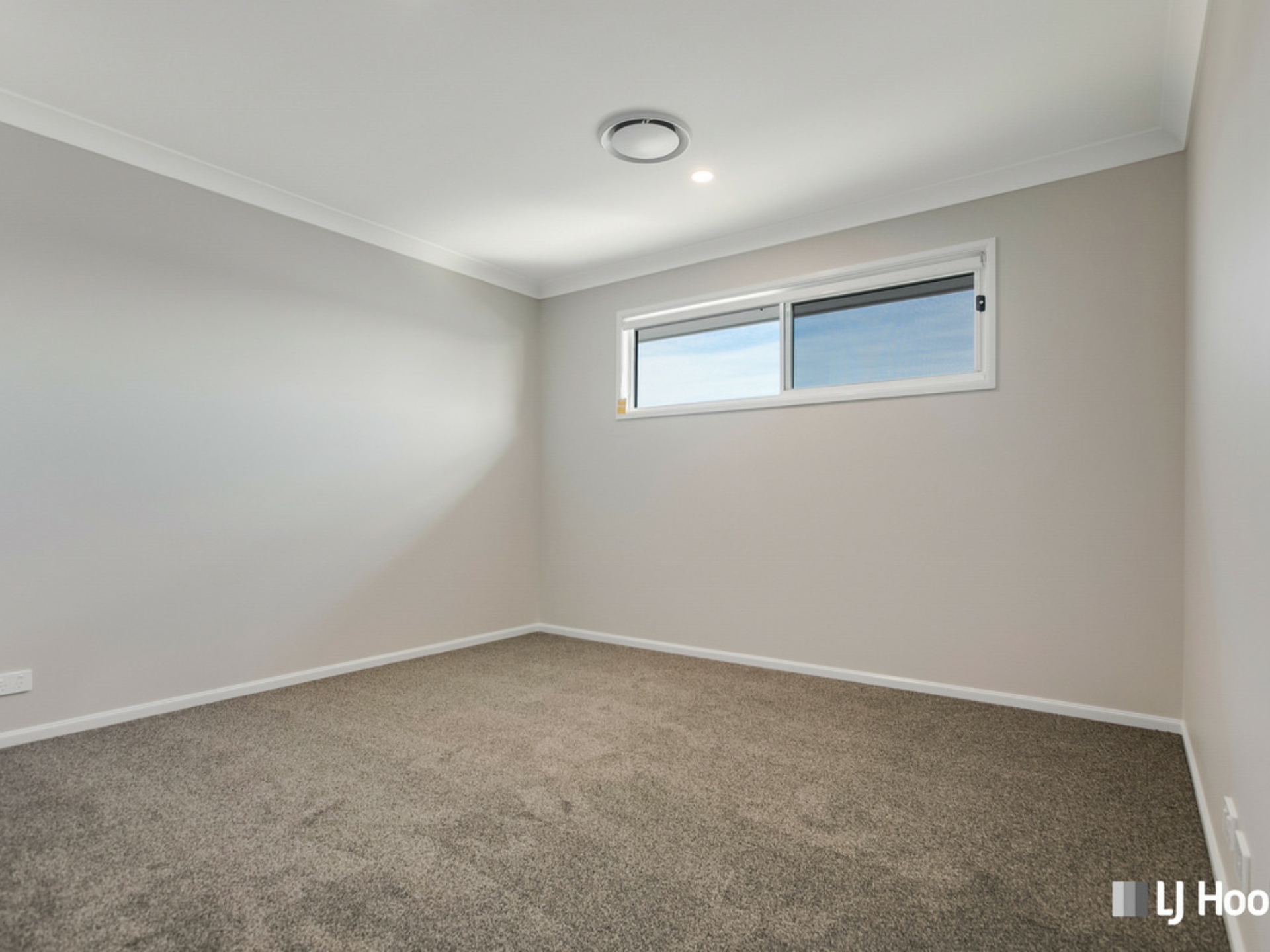 7 Radiance Crescent, THORNLANDS