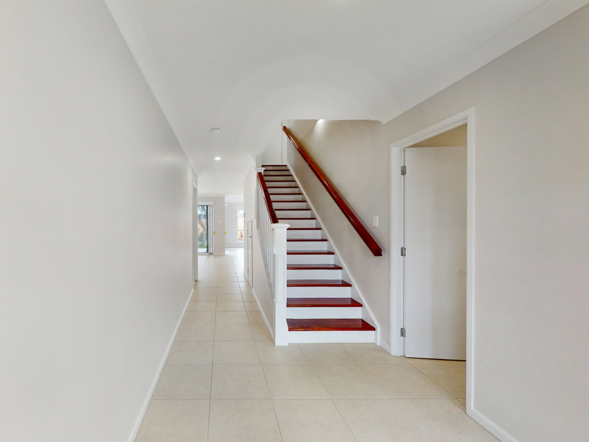 7 Radiance Crescent, THORNLANDS