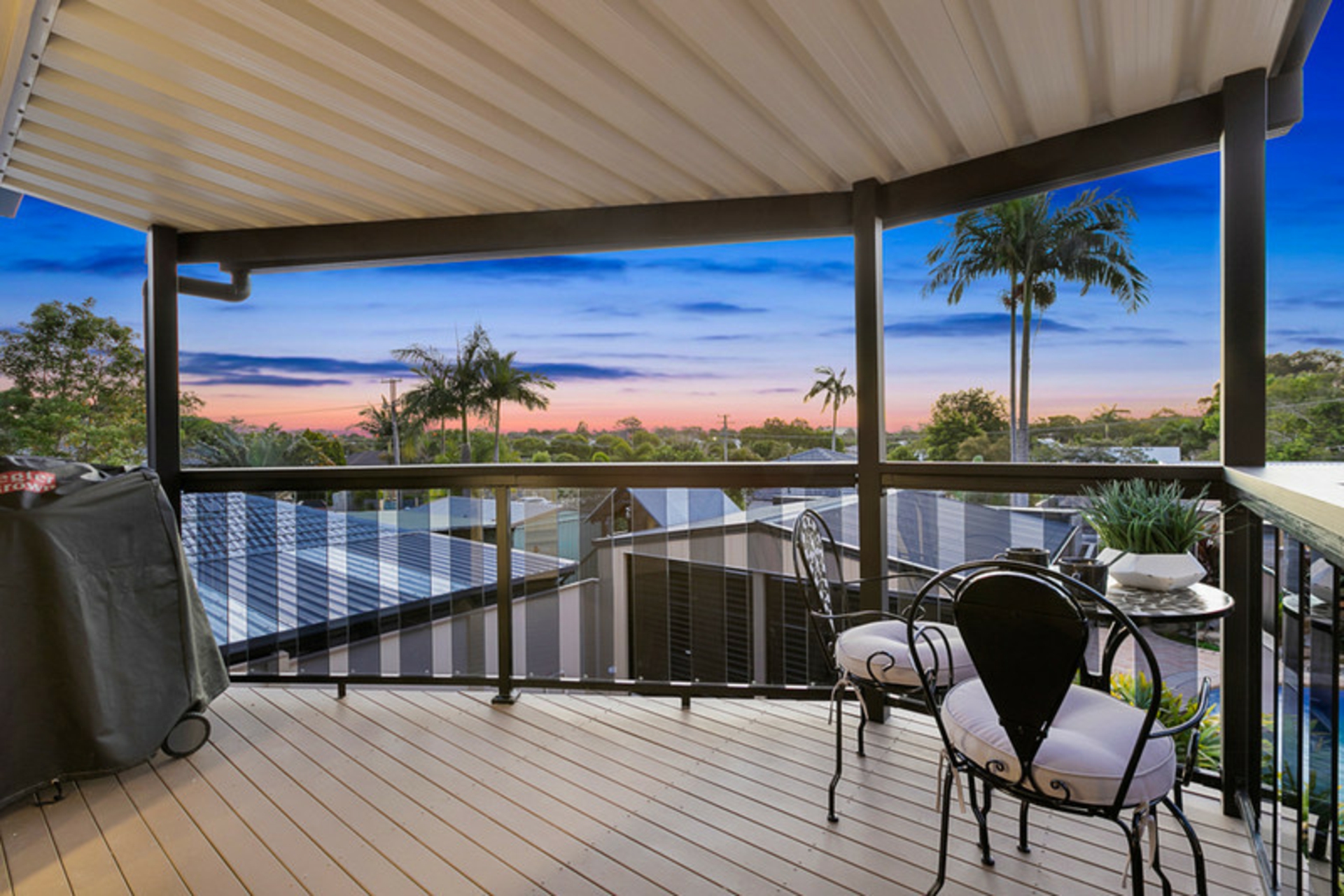 2 Lindon Street, BIRKDALE