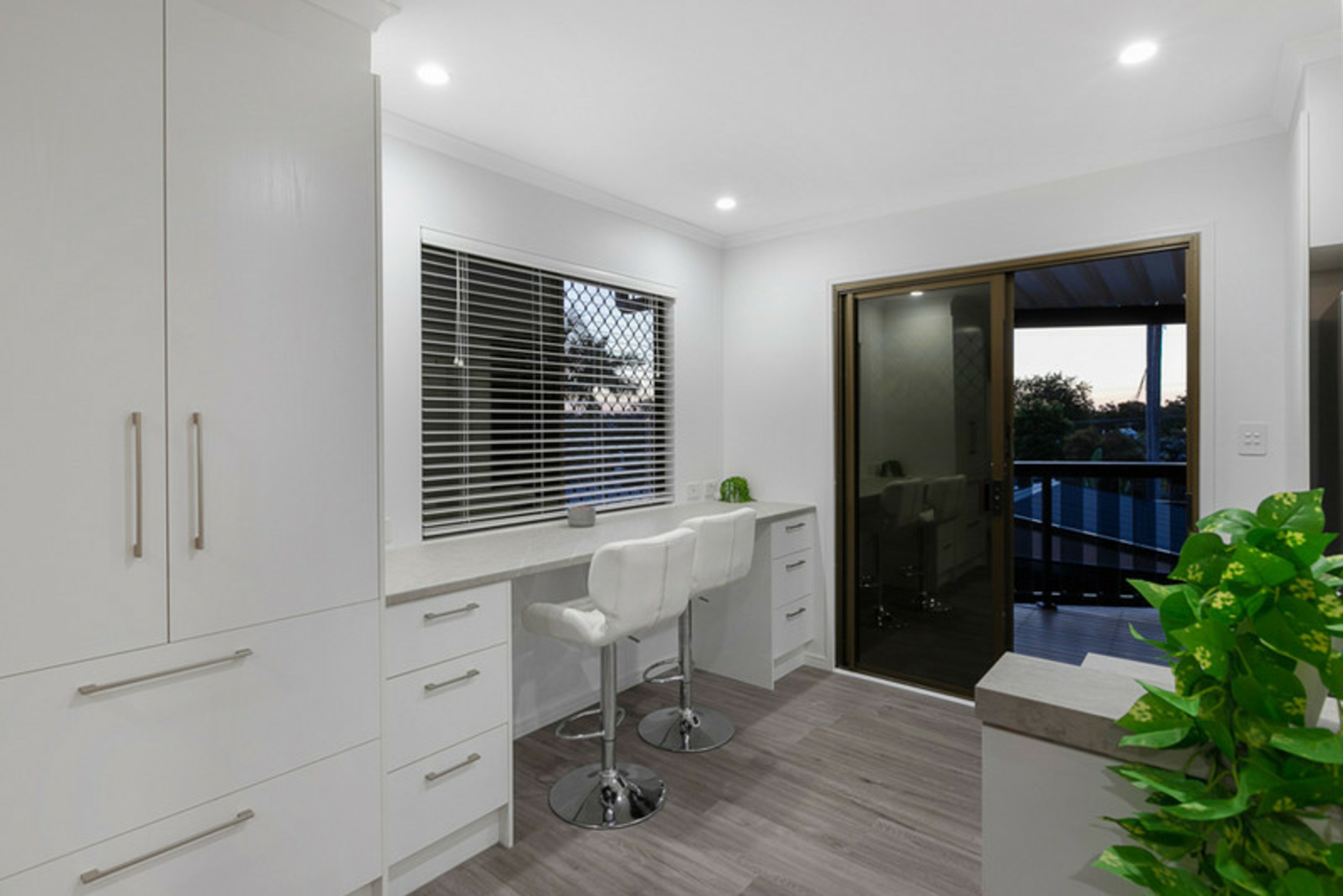 2 Lindon Street, BIRKDALE