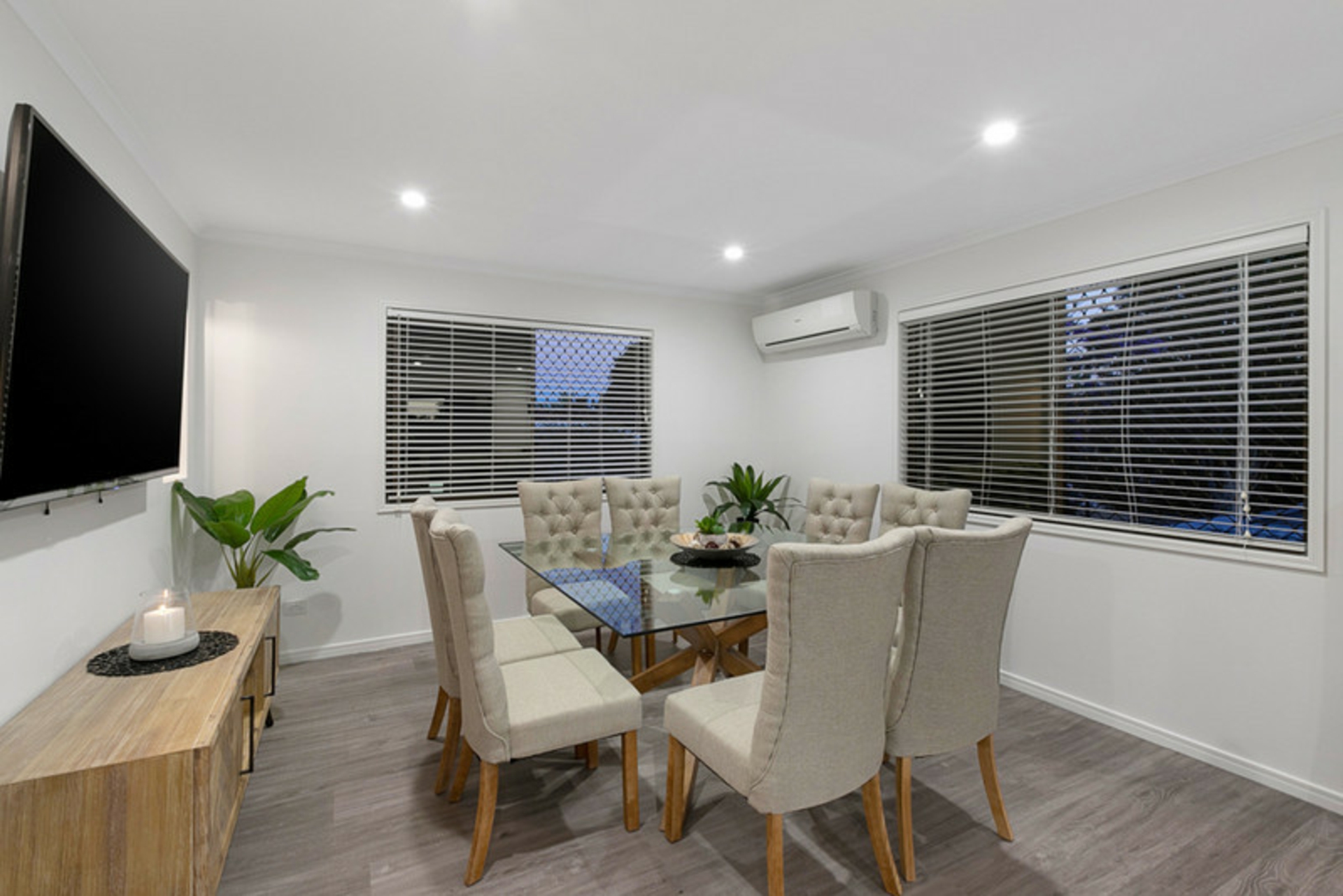 2 Lindon Street, BIRKDALE