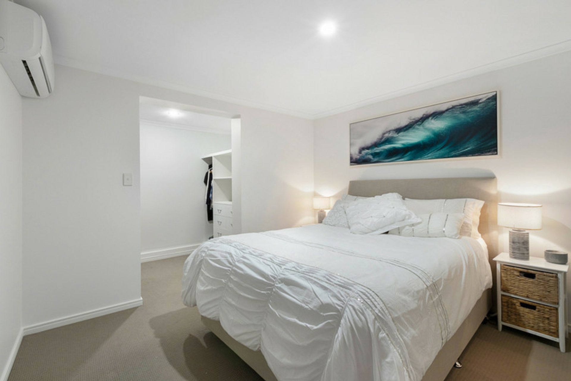 2 Lindon Street, BIRKDALE