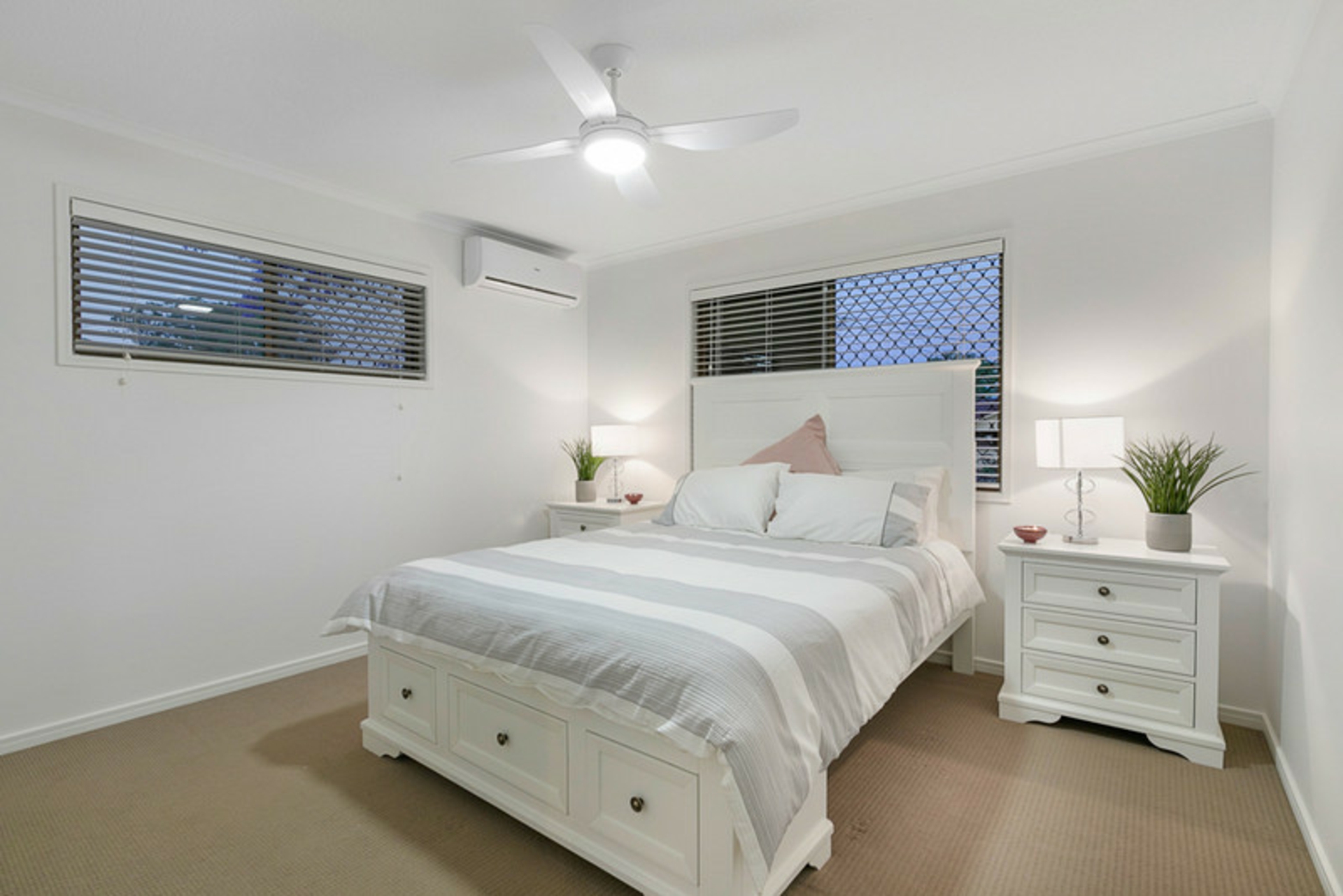 2 Lindon Street, BIRKDALE