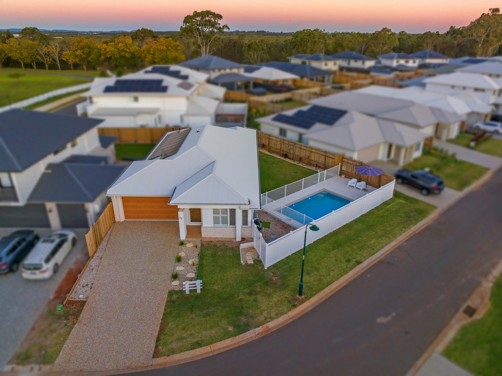 27 Radiance Crescent, THORNLANDS