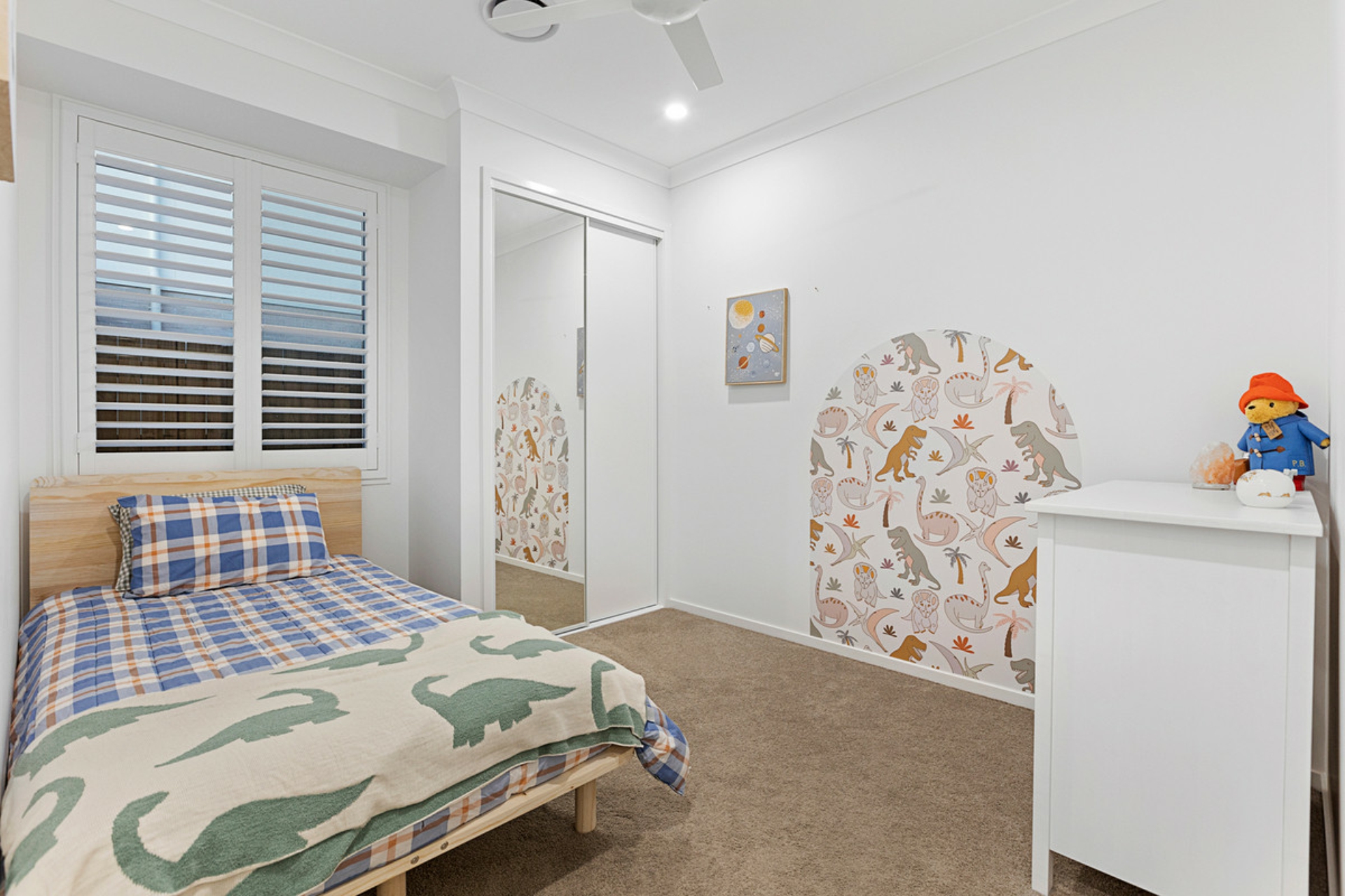 27 Radiance Crescent, THORNLANDS