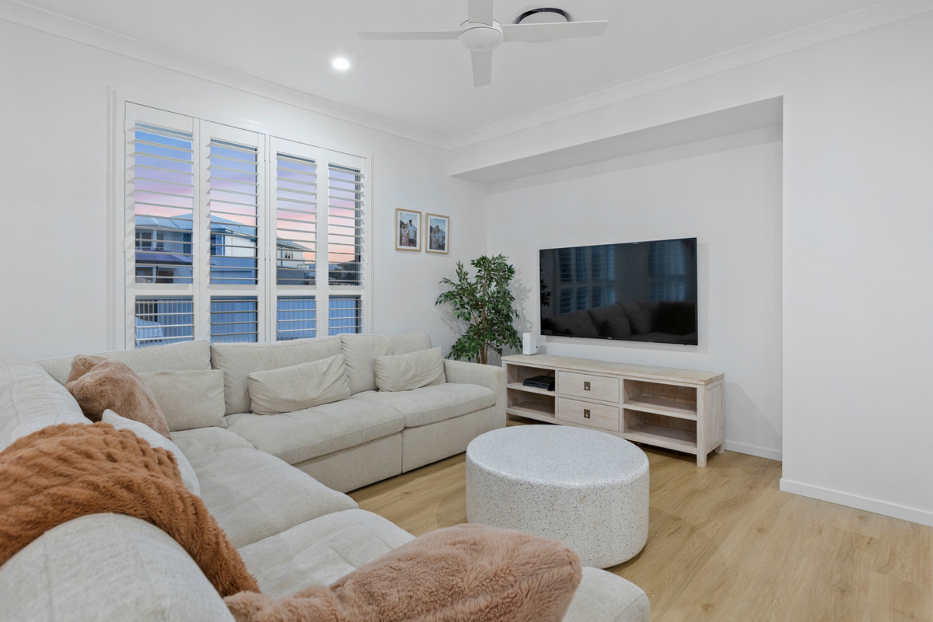 27 Radiance Crescent, THORNLANDS