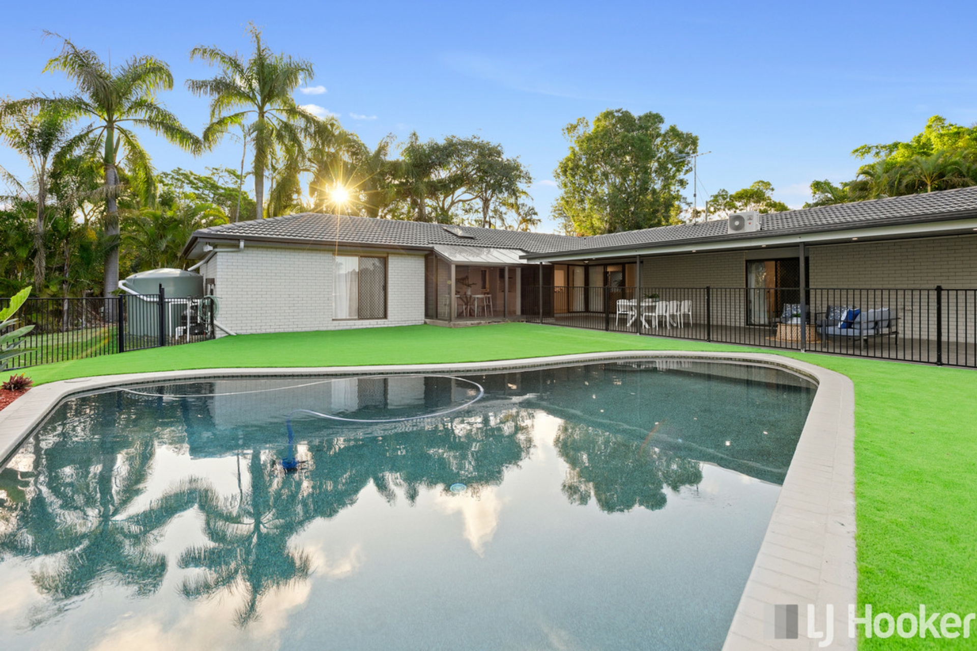 17 Sycamore Street, REDLAND BAY