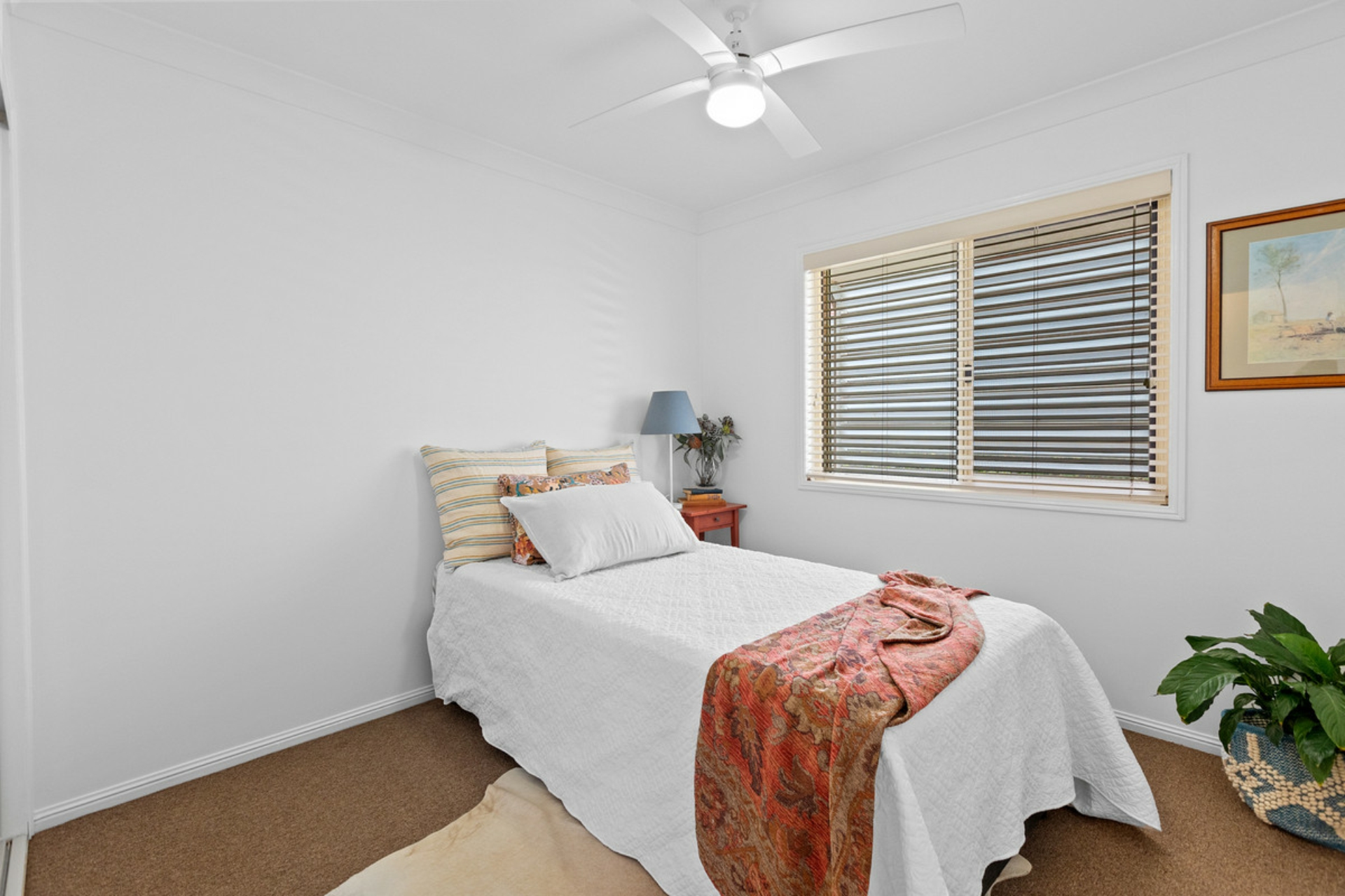 1 Lynch Crescent, BIRKDALE