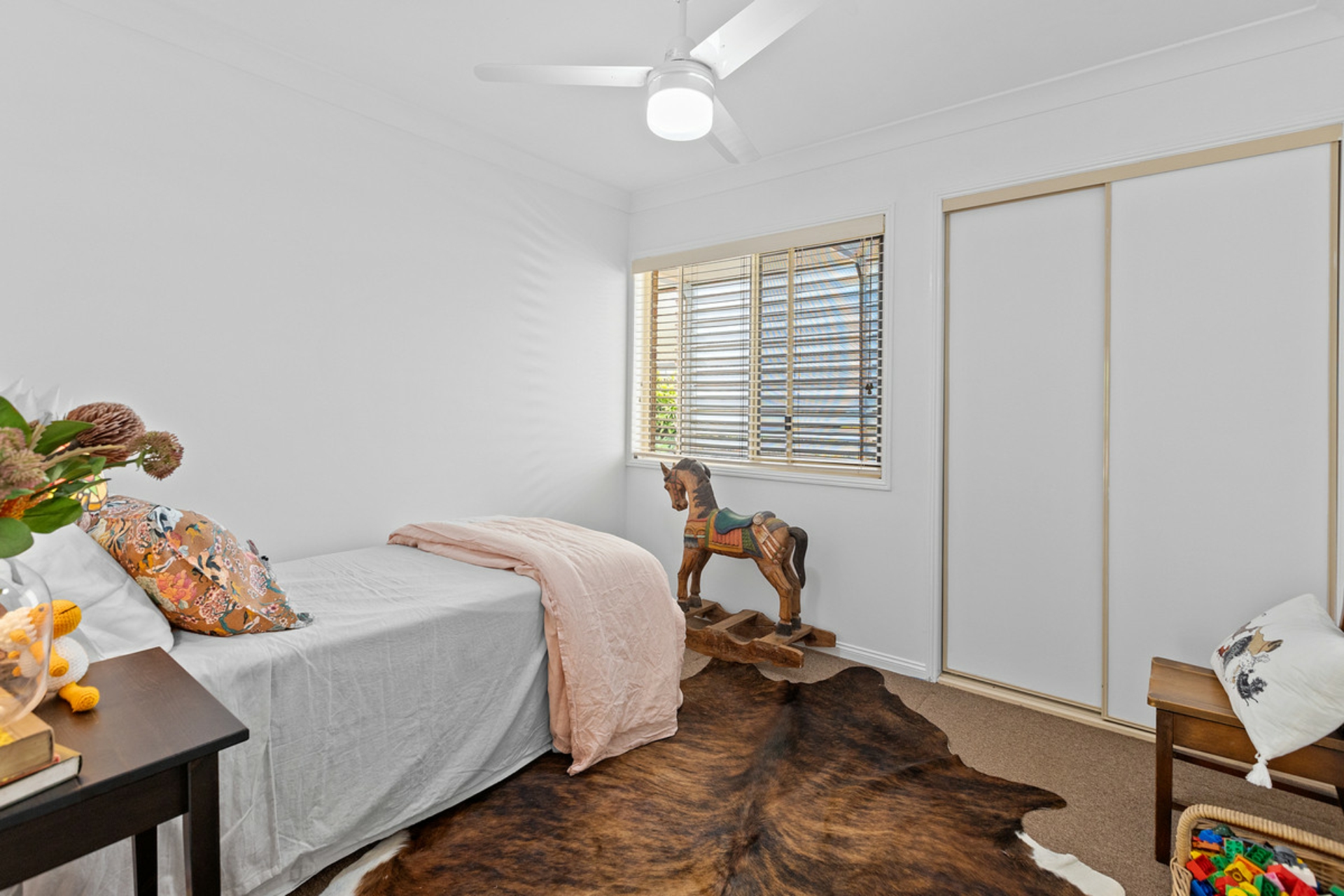 1 Lynch Crescent, BIRKDALE