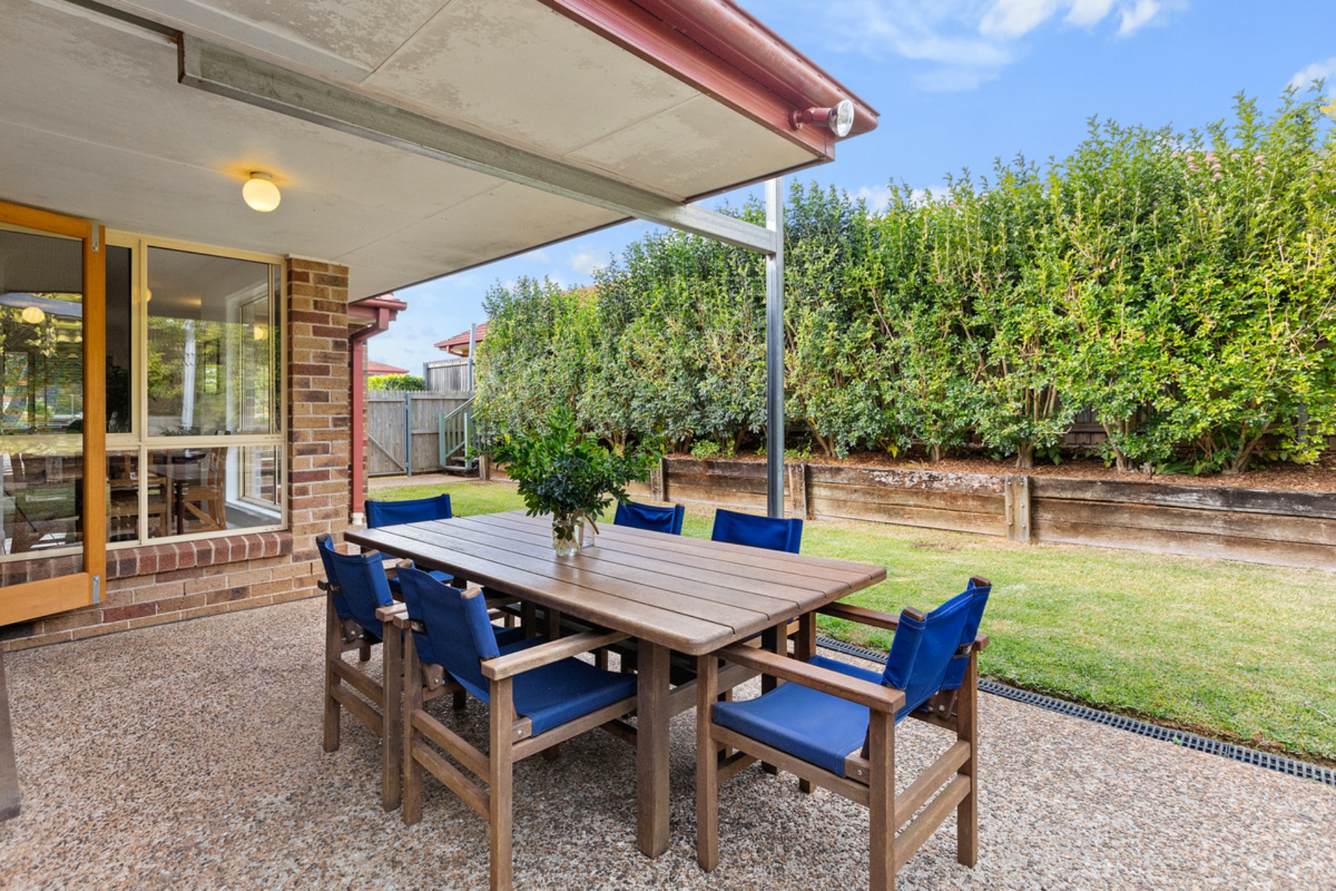 1 Lynch Crescent, BIRKDALE