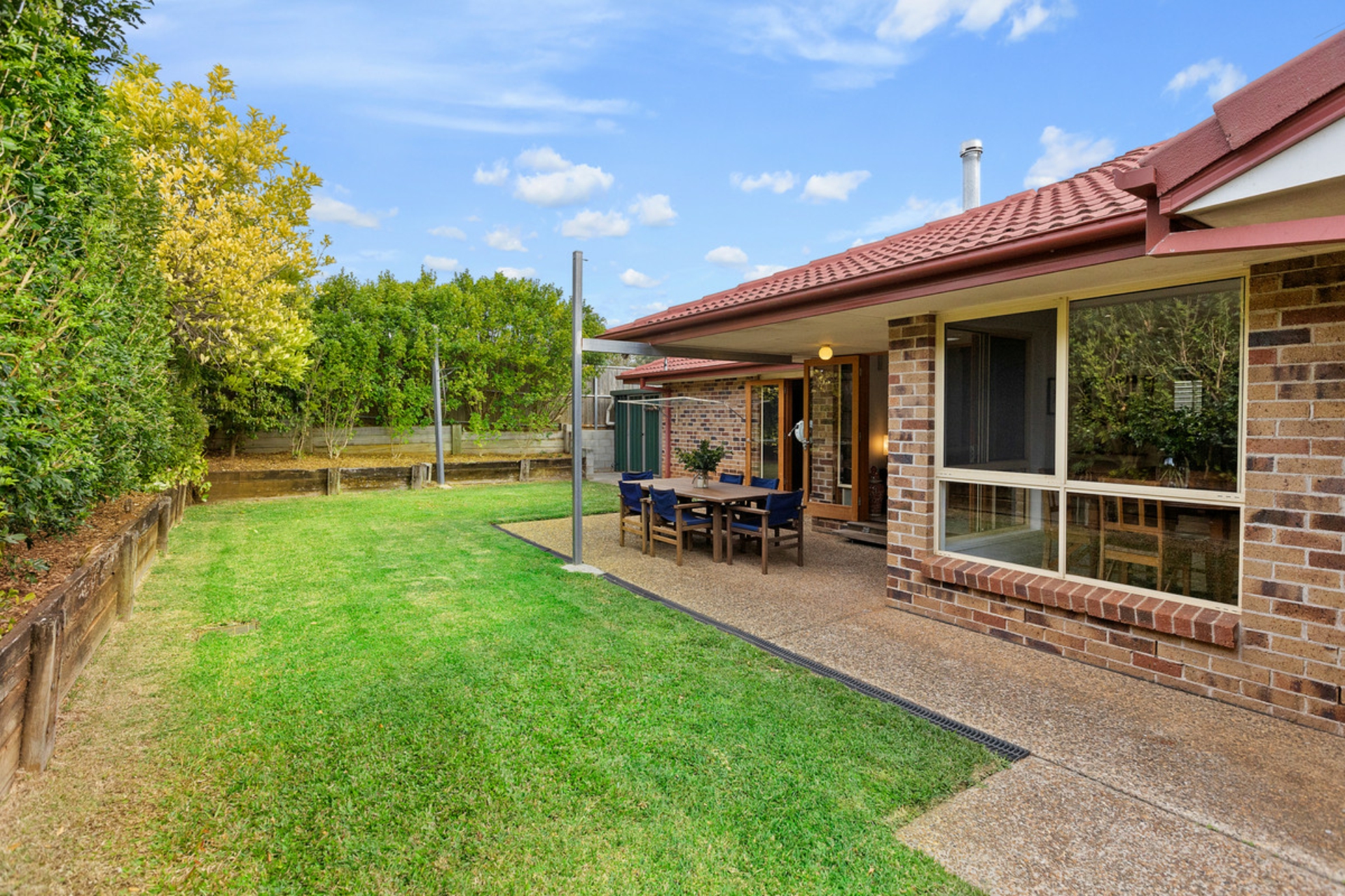 1 Lynch Crescent, BIRKDALE