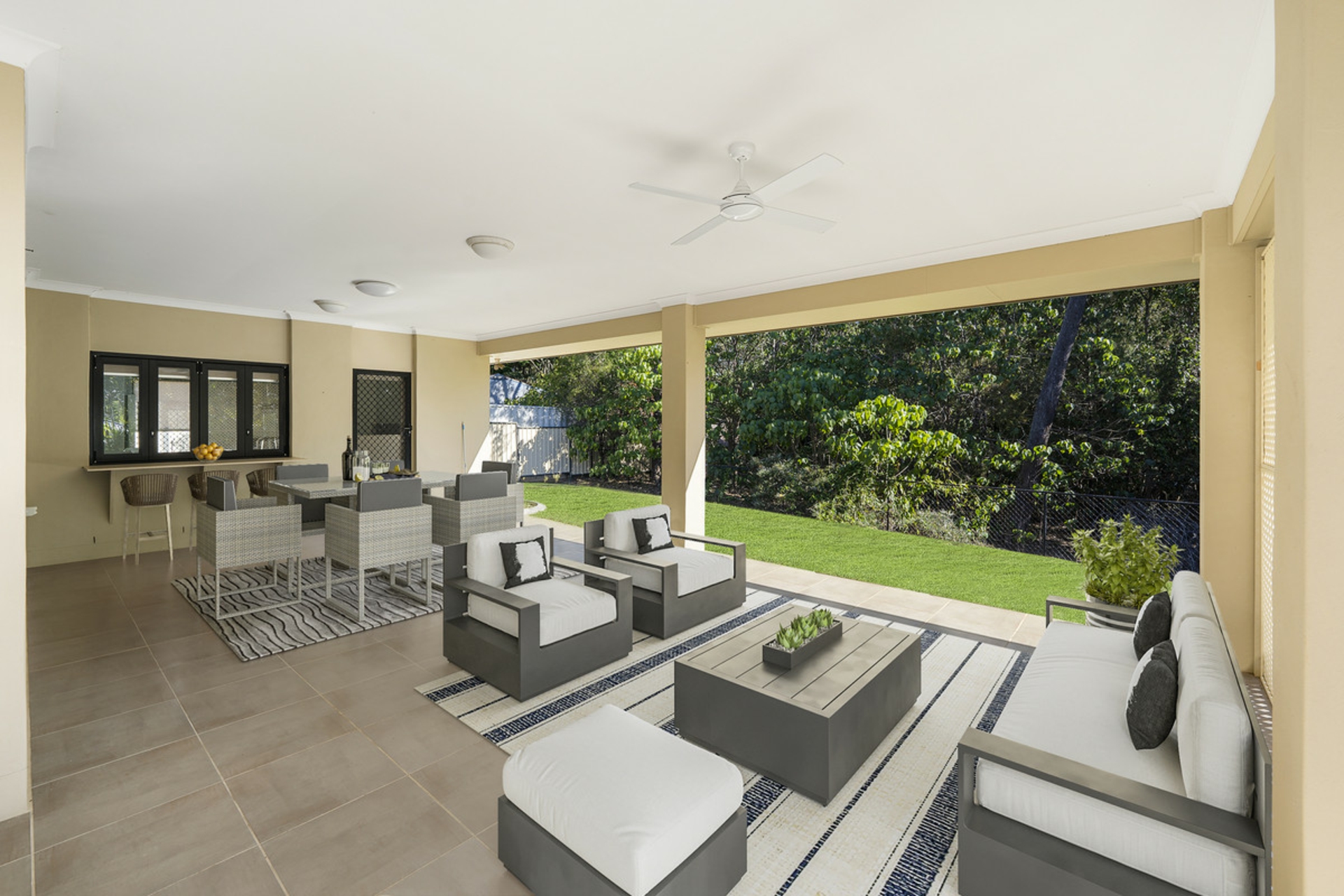4-6 Carlingford Drive, THORNLANDS