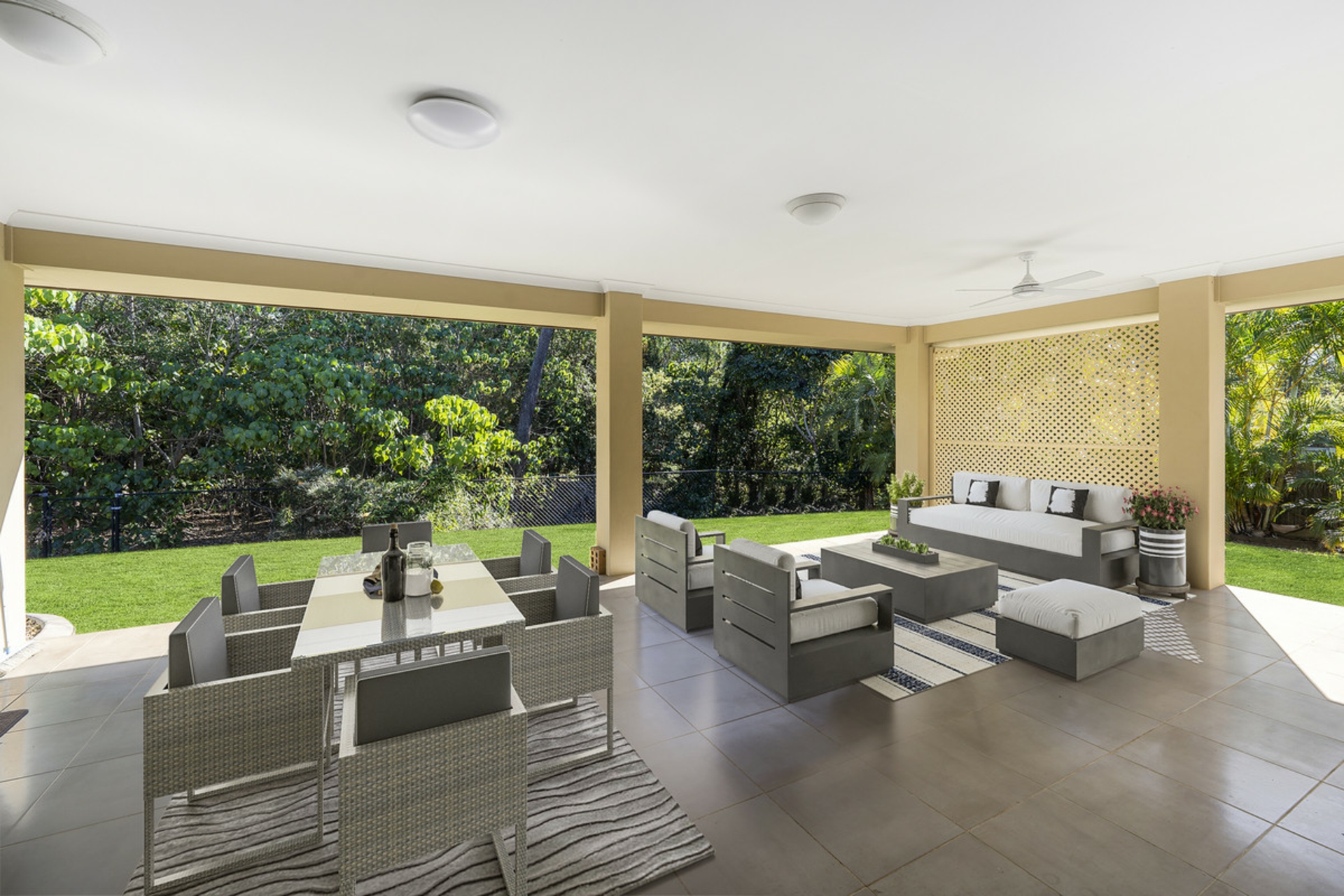 4-6 Carlingford Drive, THORNLANDS